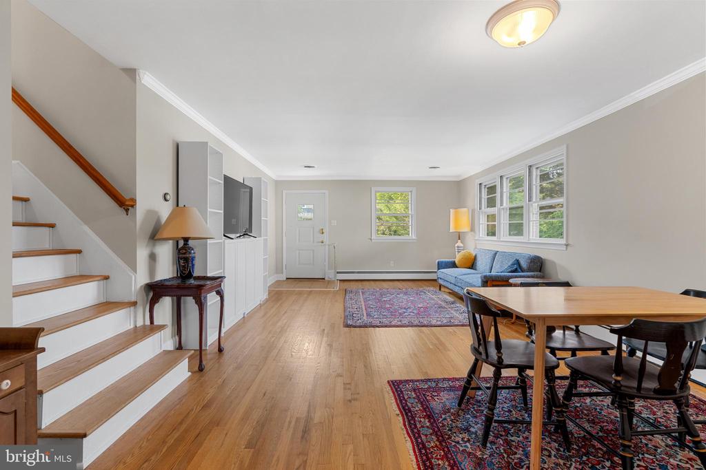 466 LINDEN AVENUE