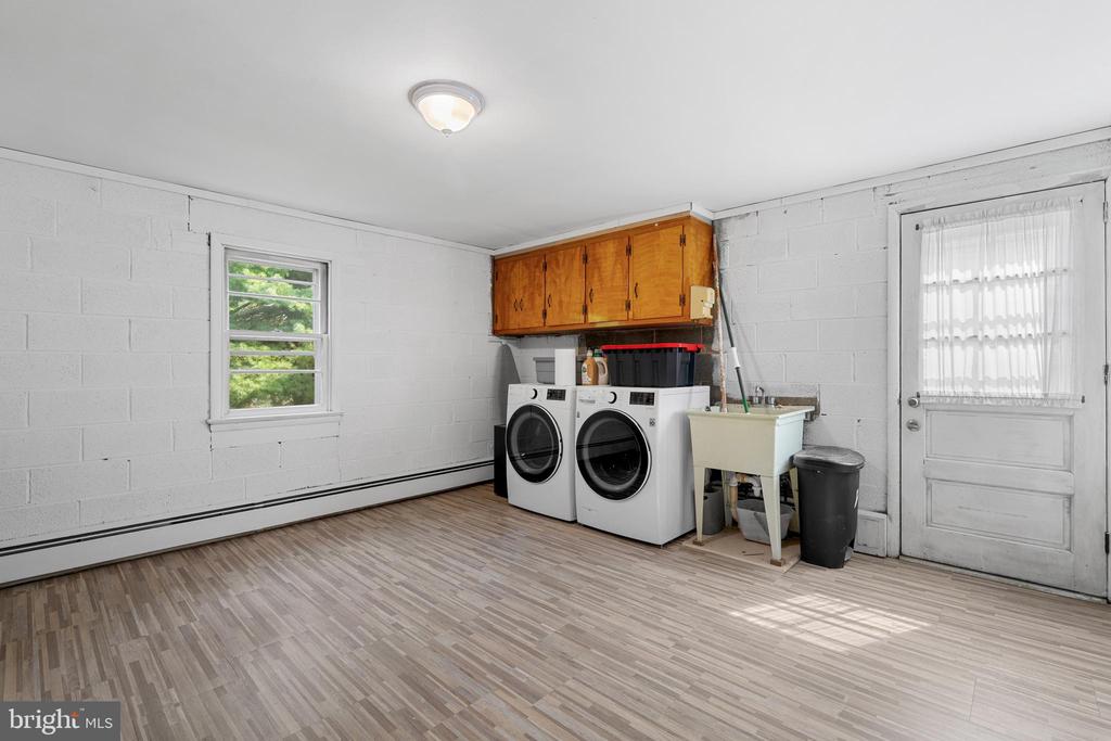 466 LINDEN AVENUE