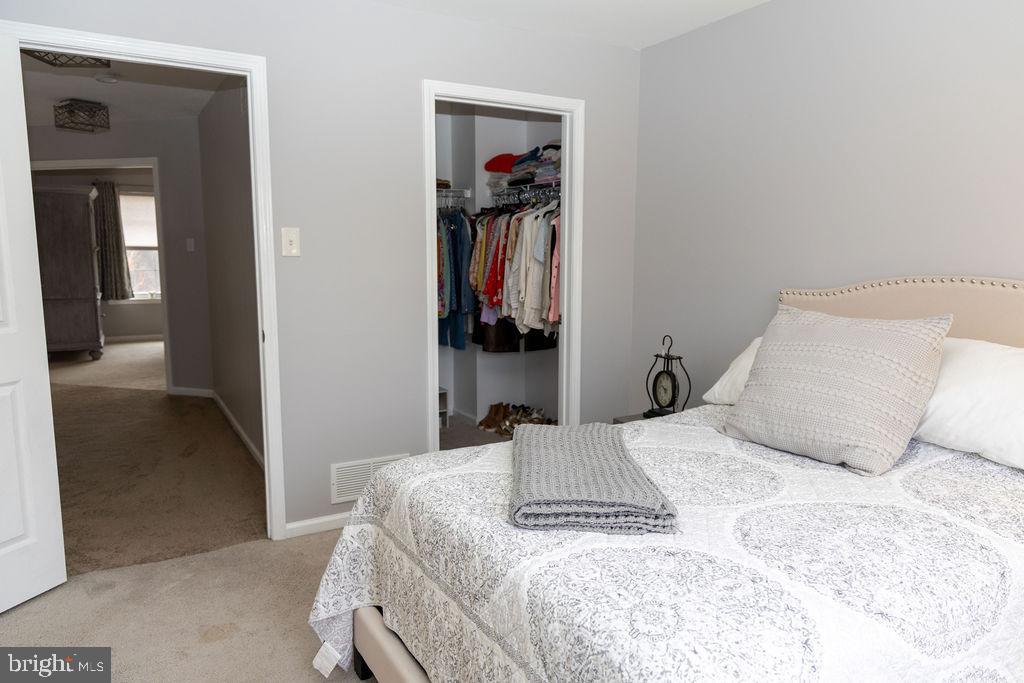 814 SYDNI COURT