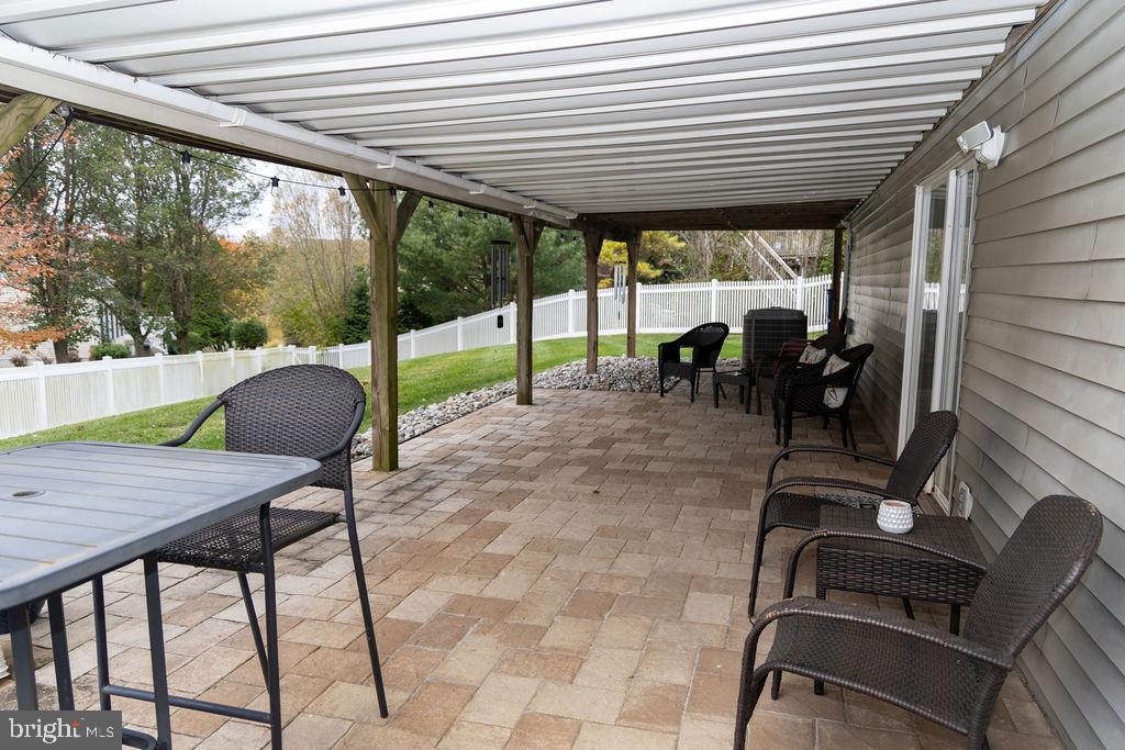 814 SYDNI COURT