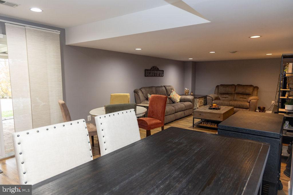 814 SYDNI COURT