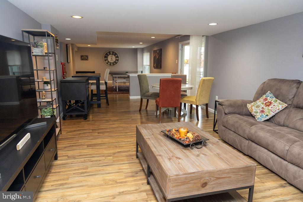 814 SYDNI COURT
