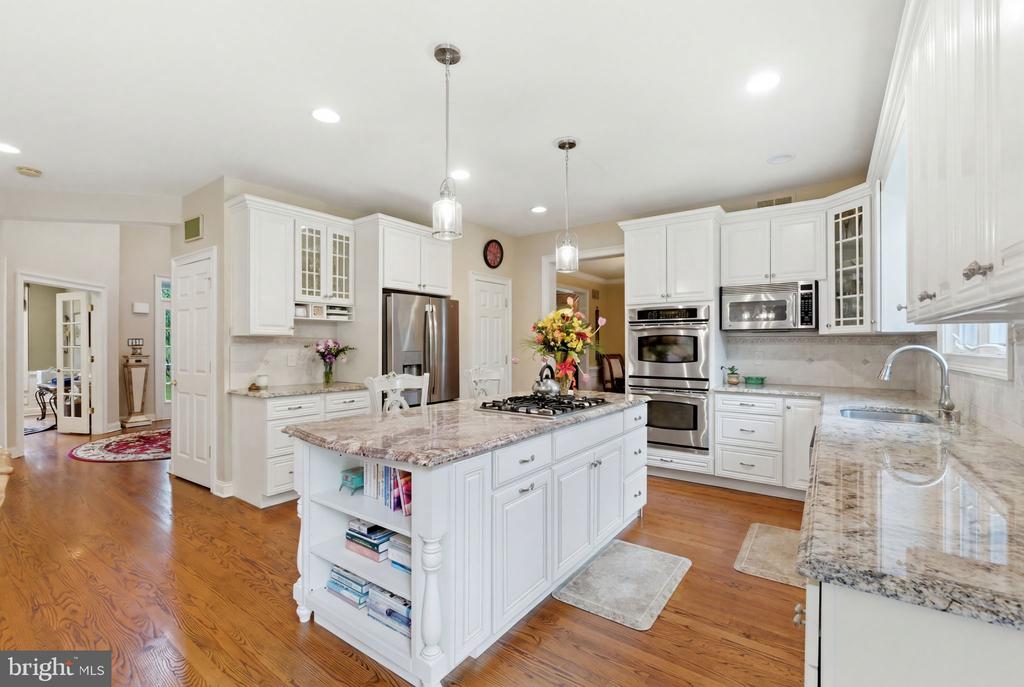 250 ROCKSVILLE ROAD