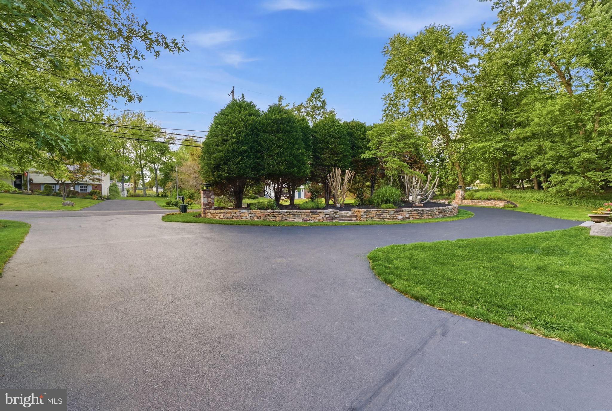 250 ROCKSVILLE ROAD