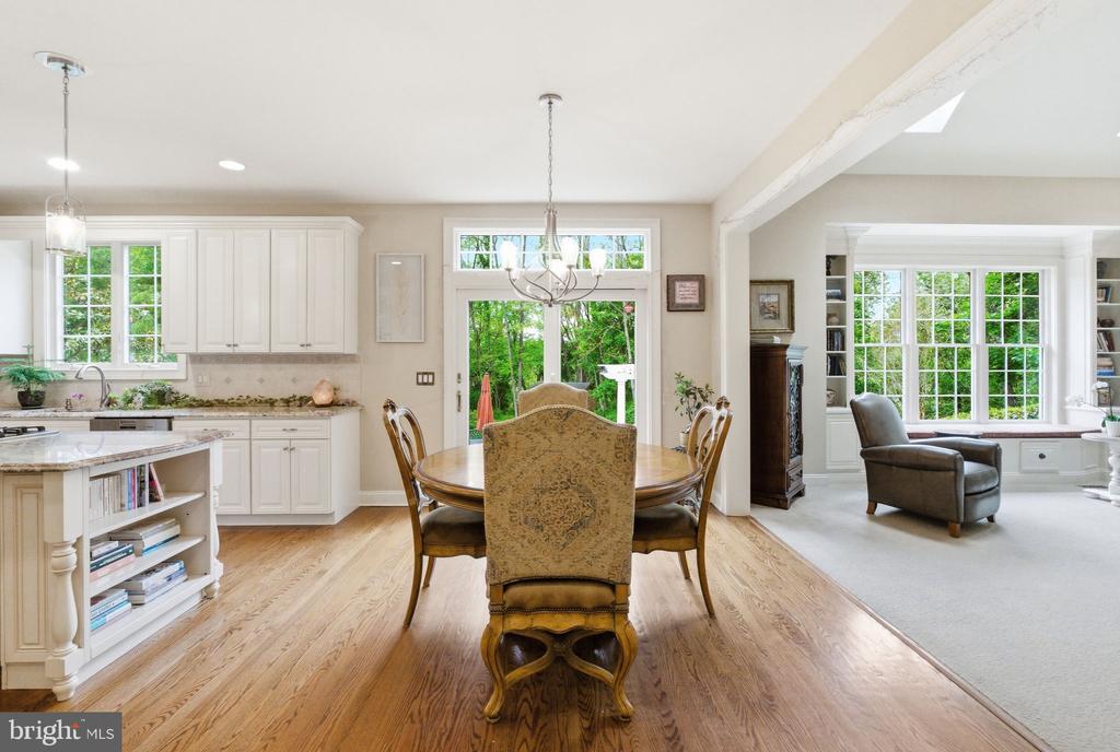 250 ROCKSVILLE ROAD