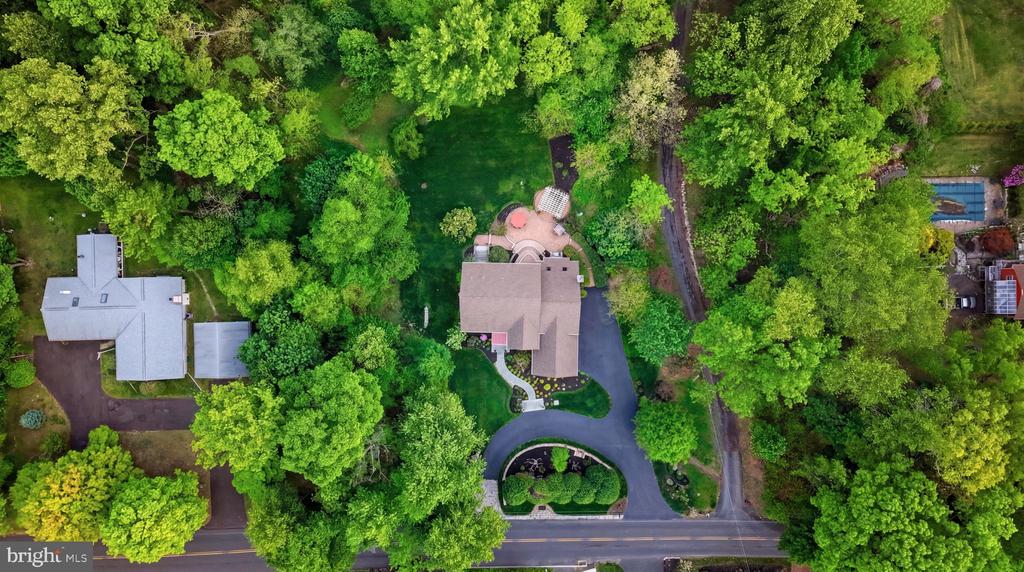 250 ROCKSVILLE ROAD