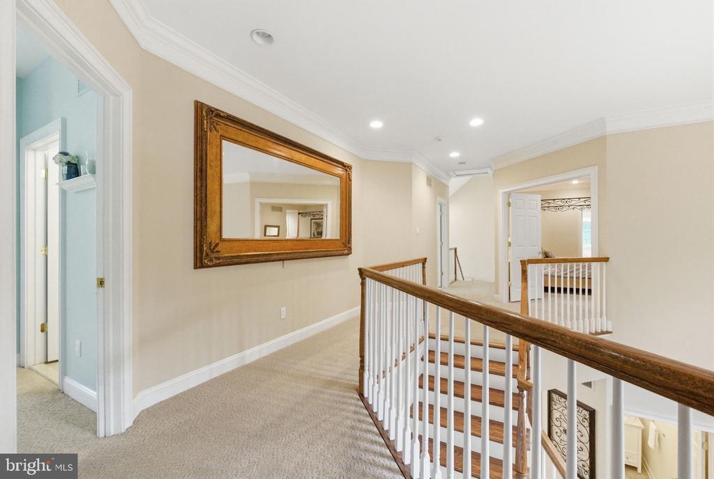 250 ROCKSVILLE ROAD