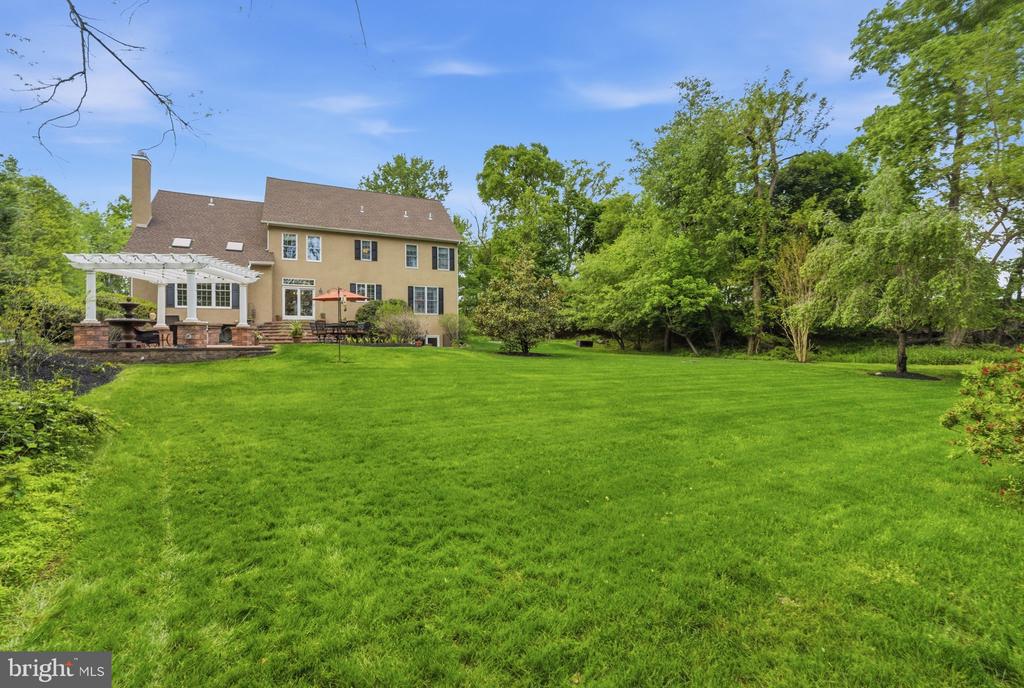 250 ROCKSVILLE ROAD