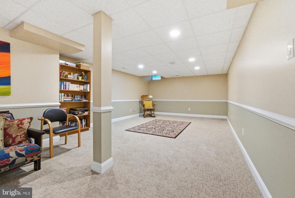250 ROCKSVILLE ROAD