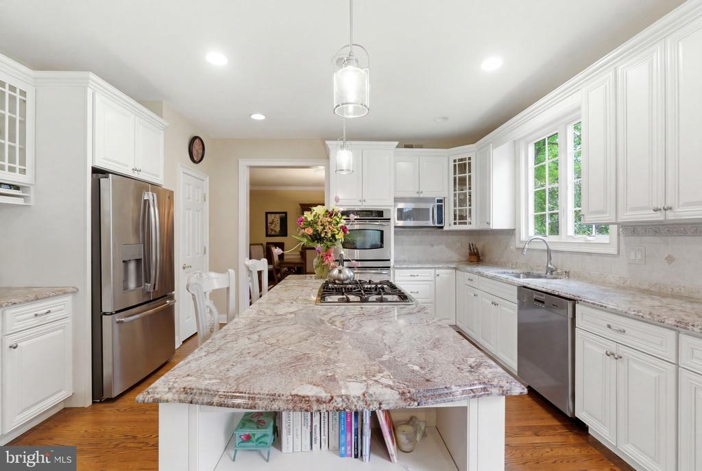 250 ROCKSVILLE ROAD