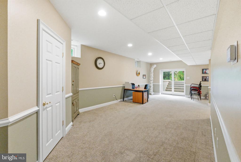 250 ROCKSVILLE ROAD