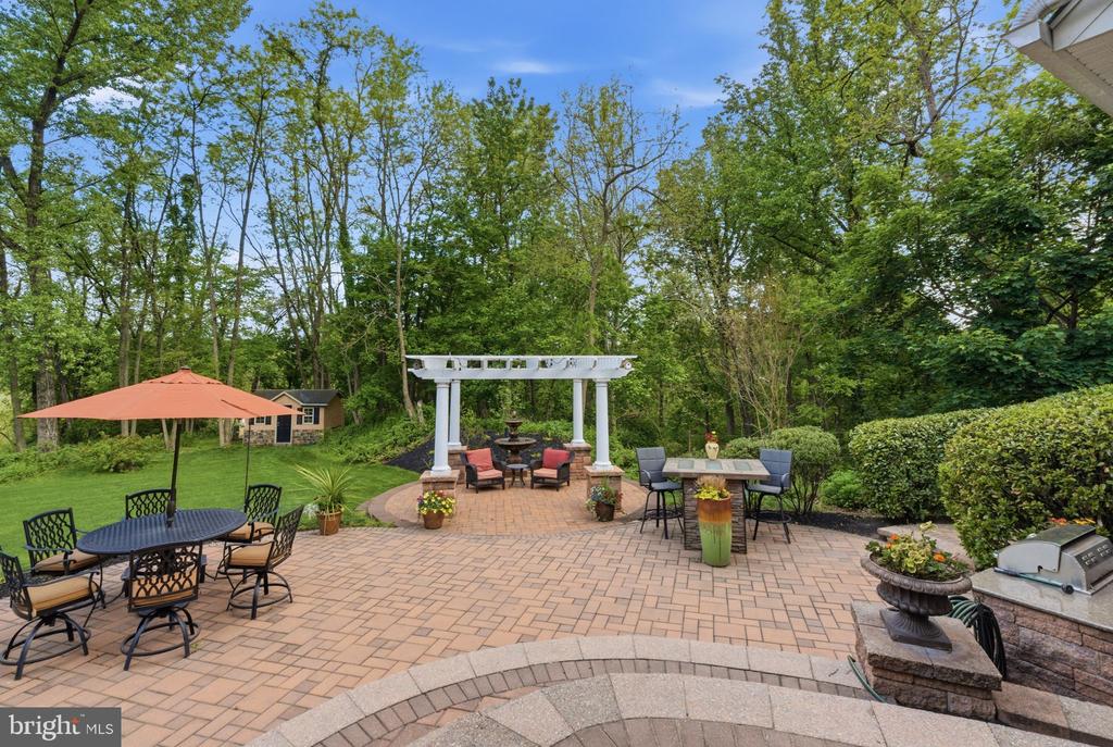 250 ROCKSVILLE ROAD