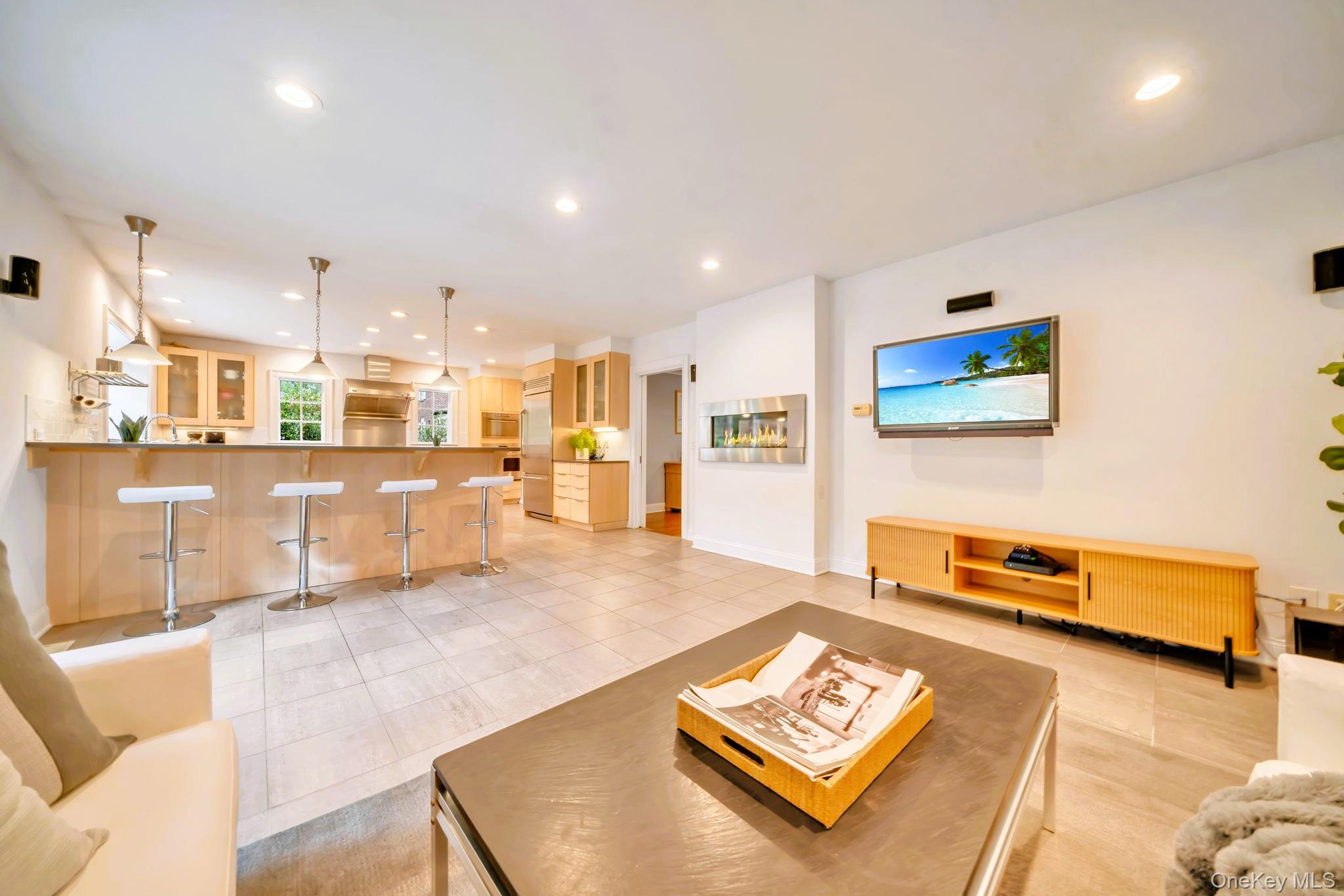 123 Brite Avenue