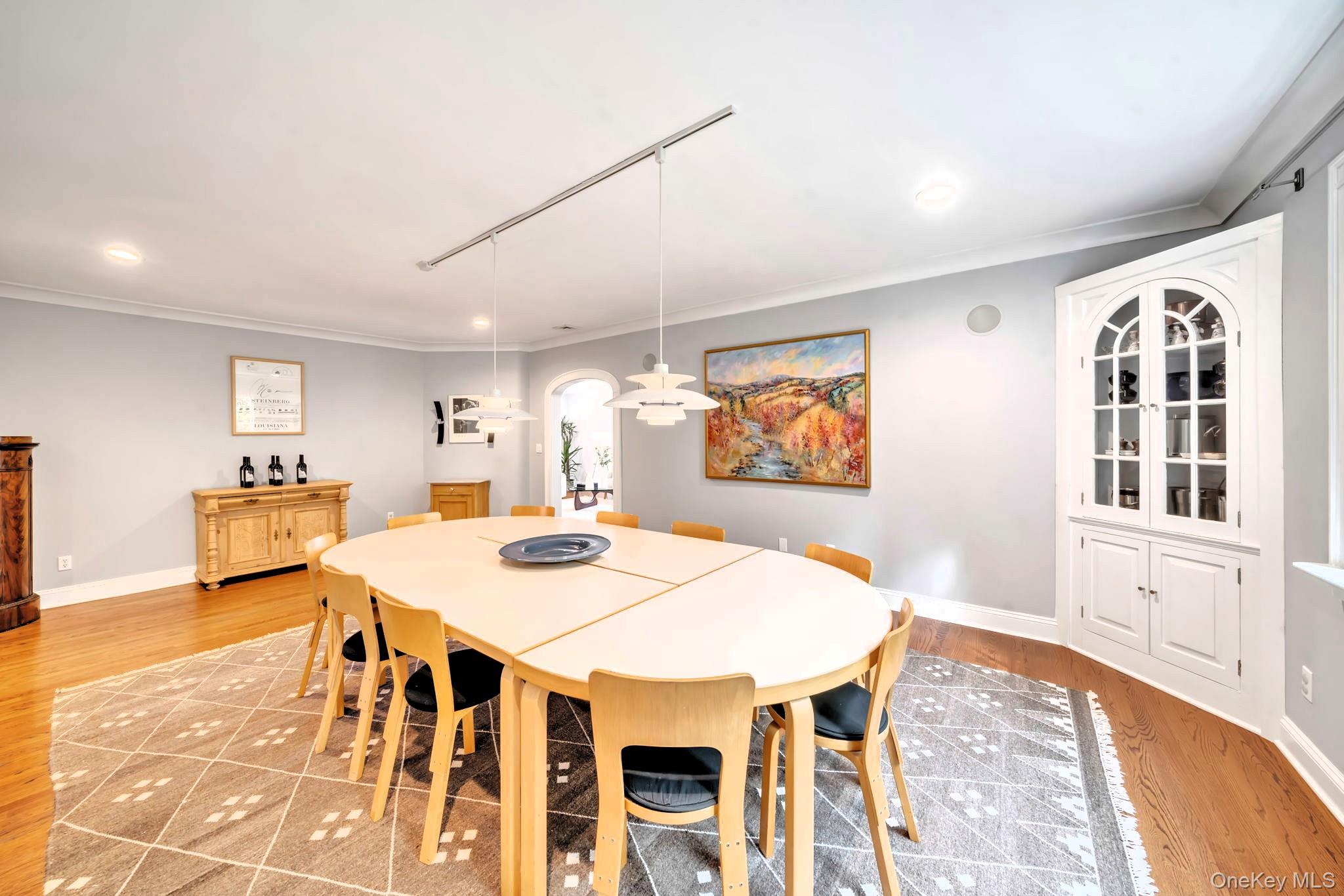 123 Brite Avenue