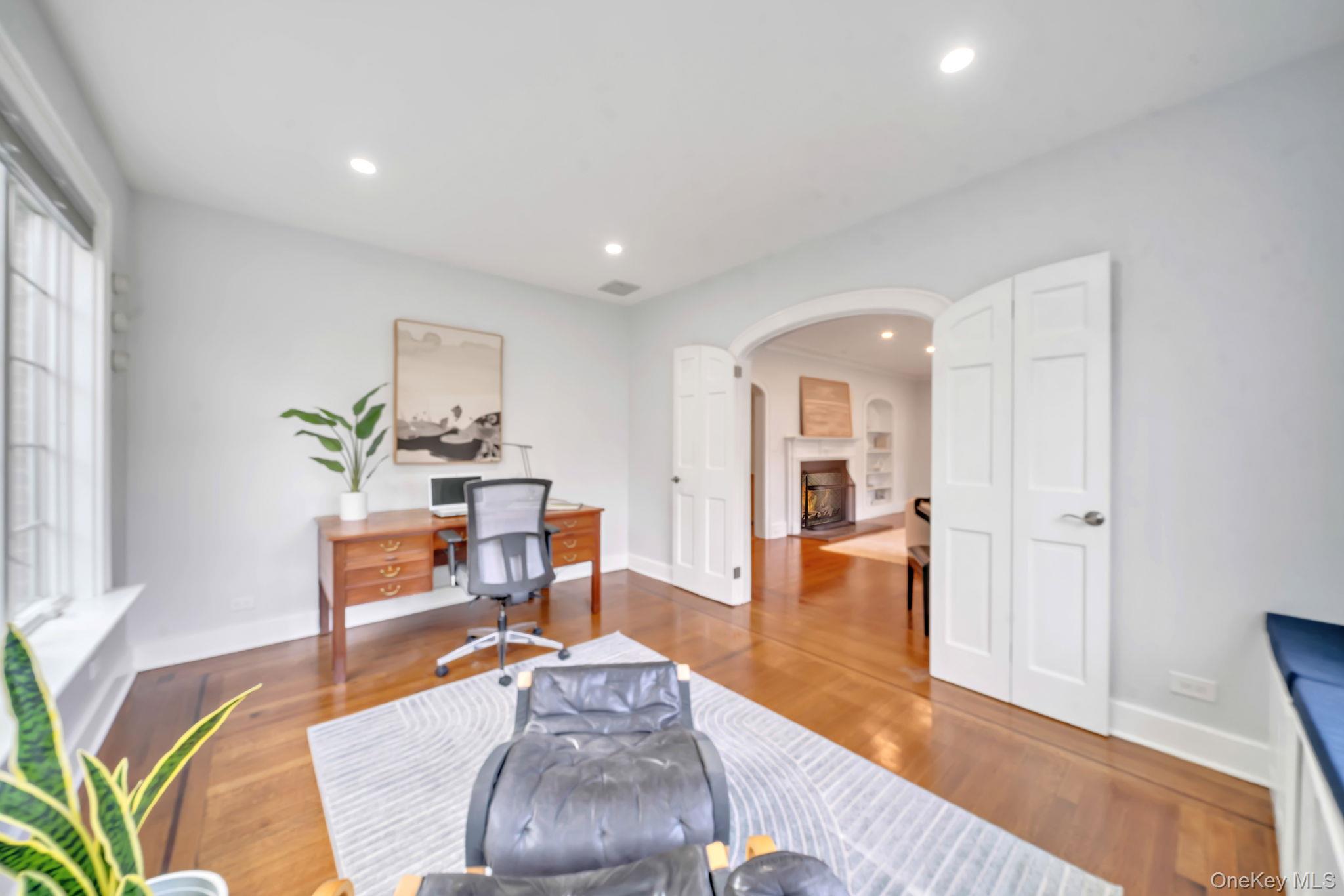 123 Brite Avenue