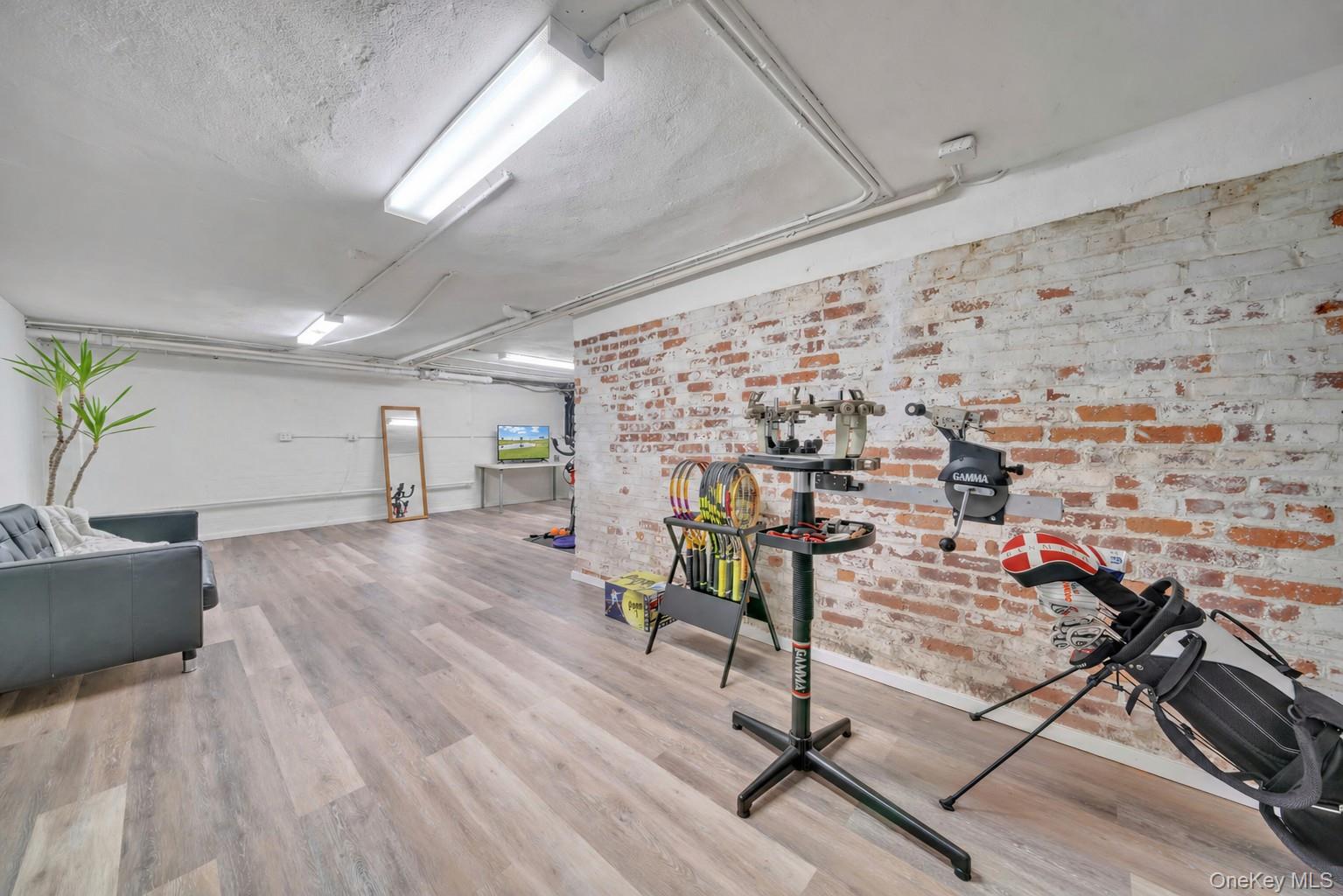 123 Brite Avenue