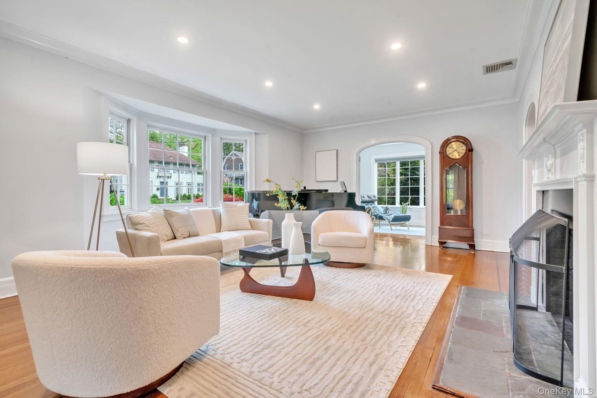 123 Brite Avenue