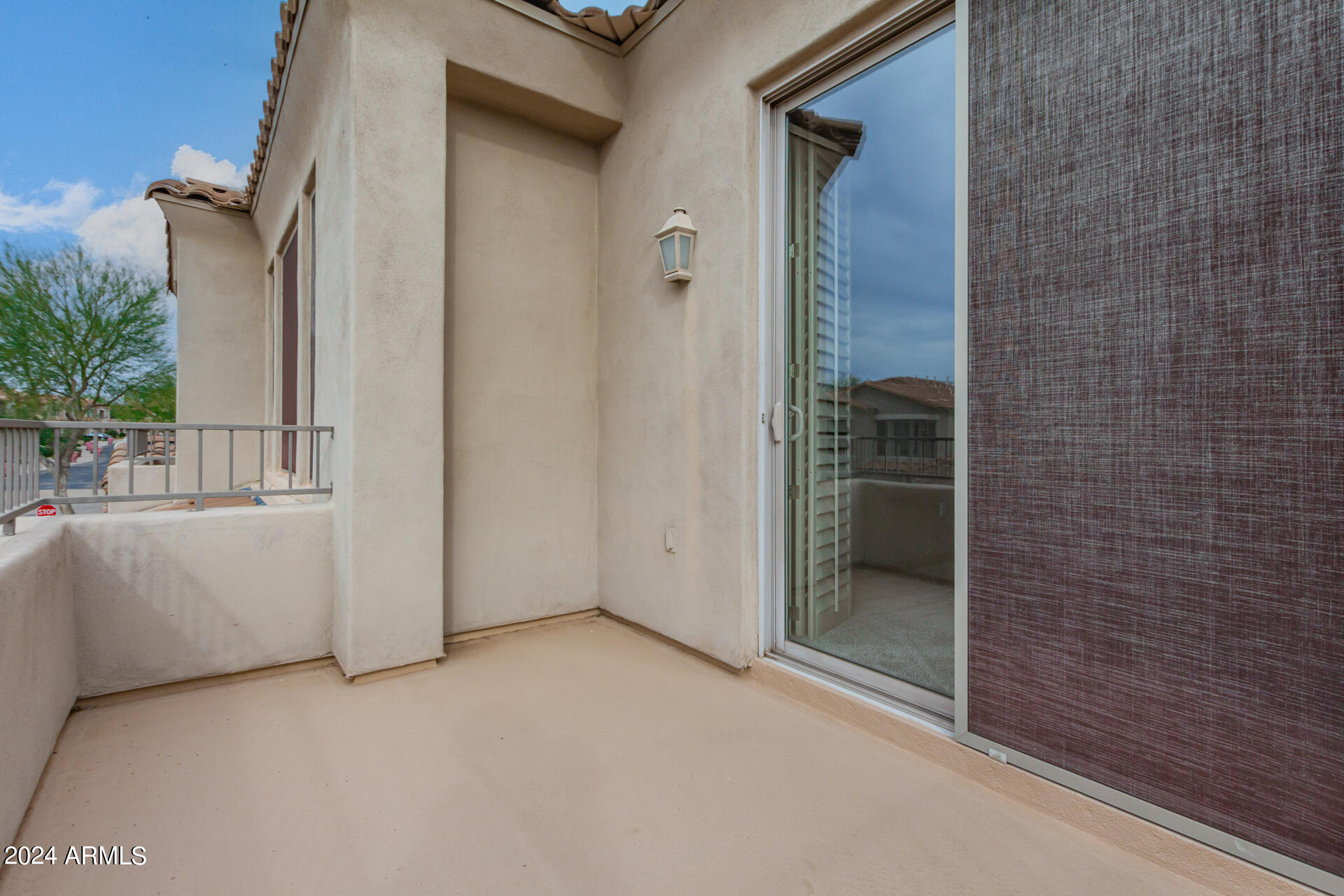 19475 N GRAYHAWK Drive, 2102