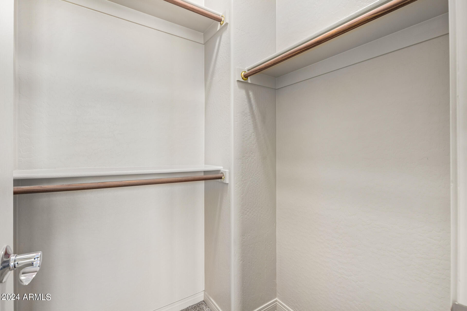 19475 N GRAYHAWK Drive, 2102