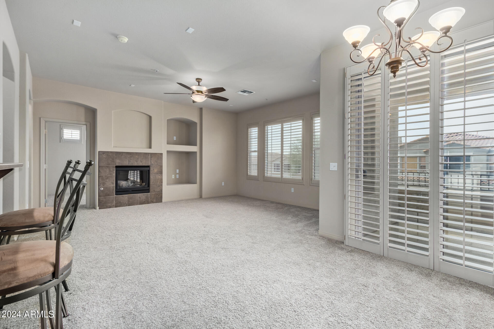 19475 N GRAYHAWK Drive, 2102