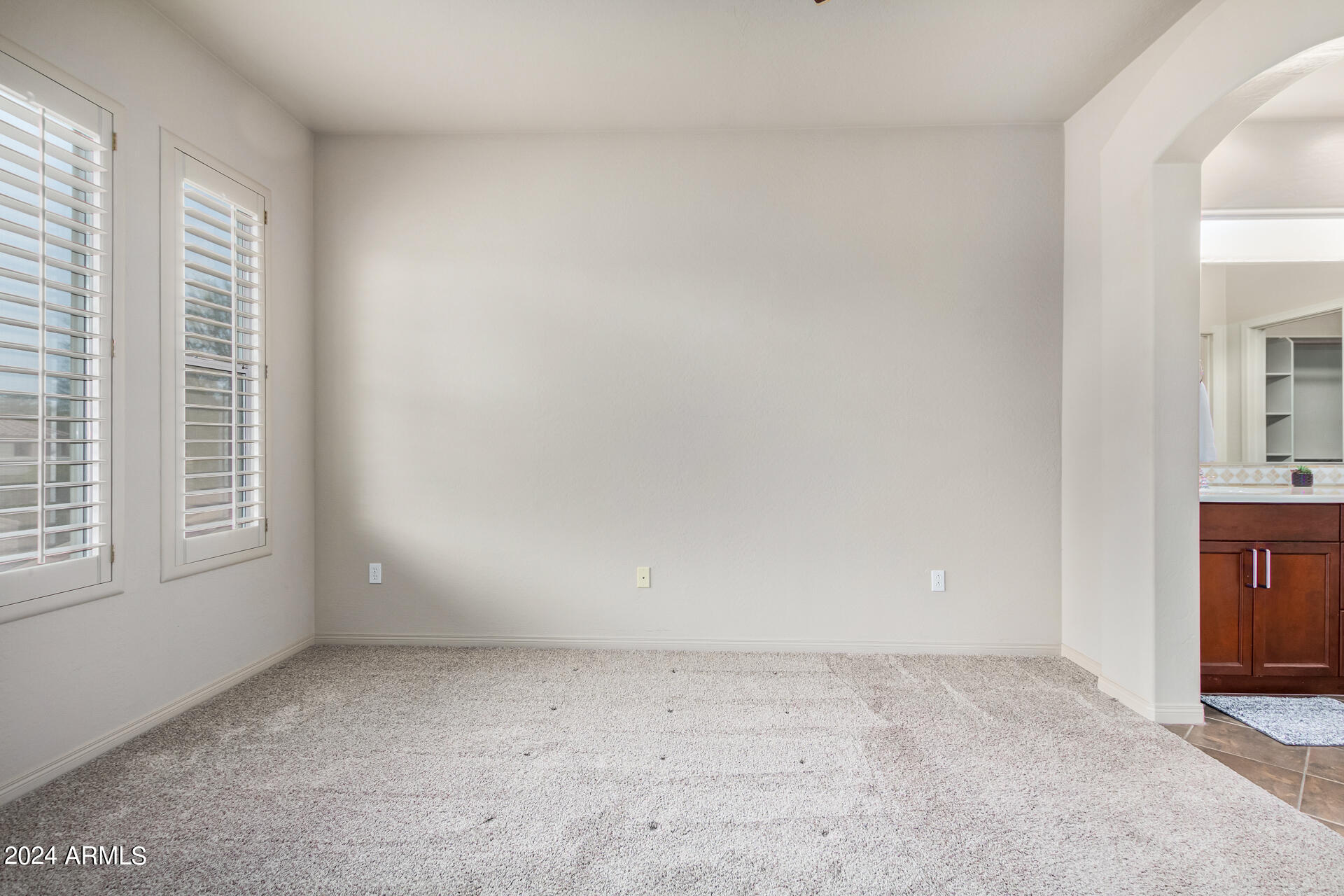 19475 N GRAYHAWK Drive, 2102