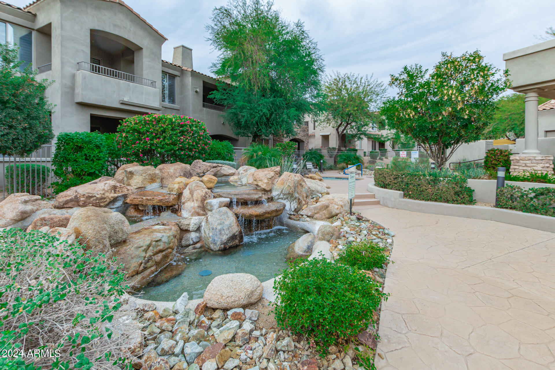 19475 N GRAYHAWK Drive, 2102