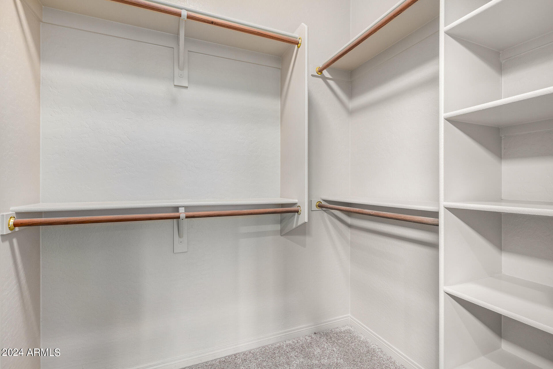 19475 N GRAYHAWK Drive, 2102