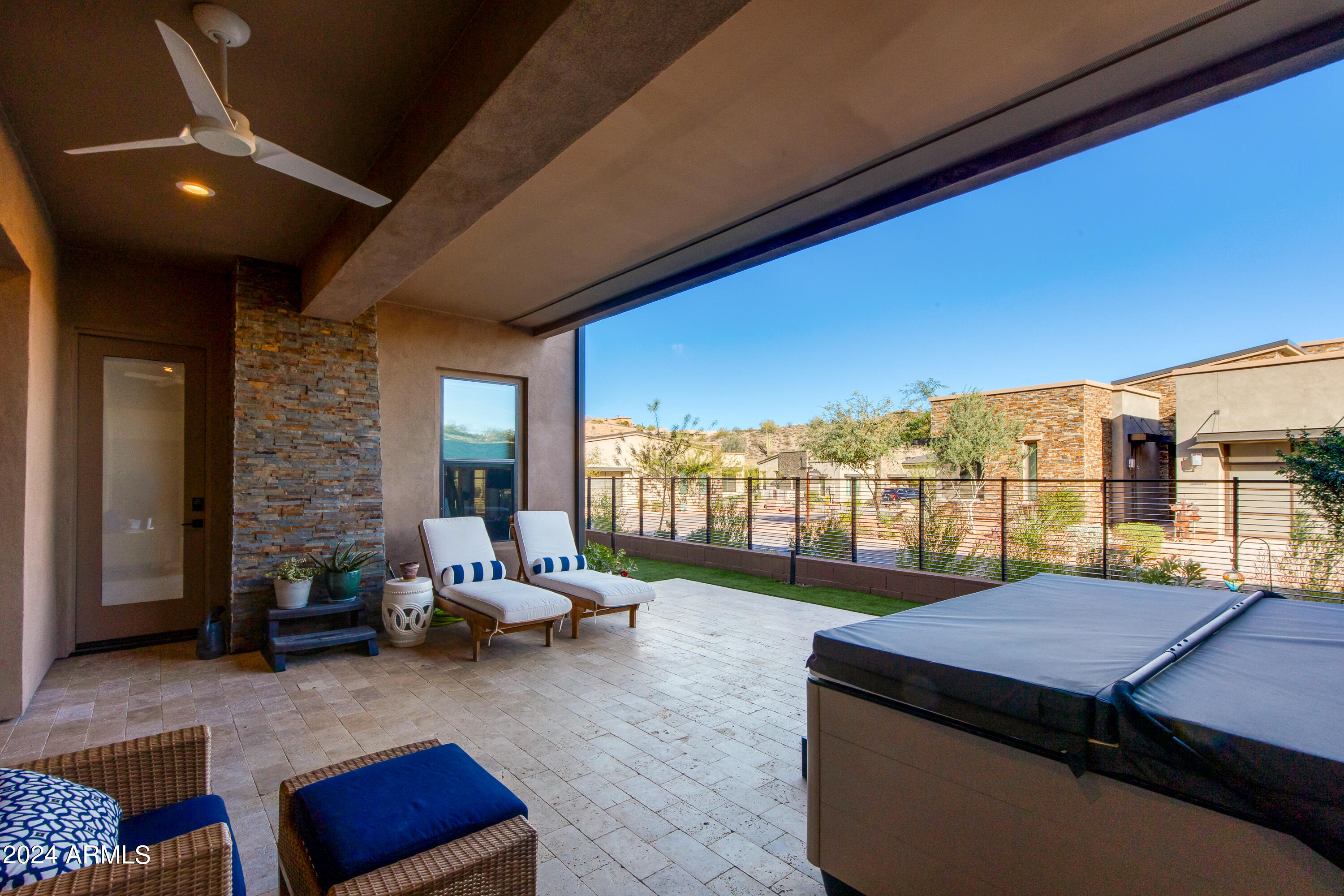 16061 E RIDGESTONE Drive