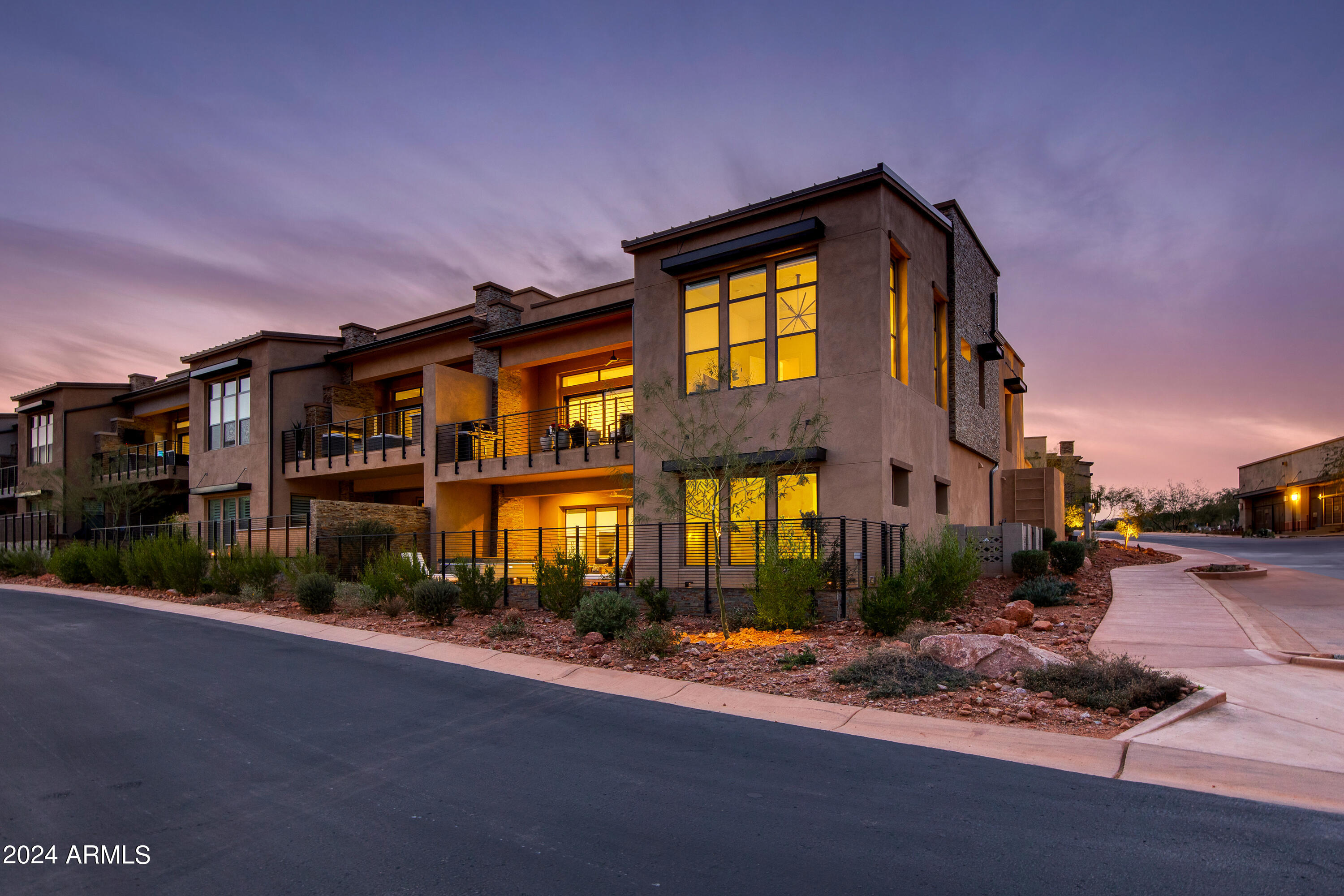 16061 E RIDGESTONE Drive