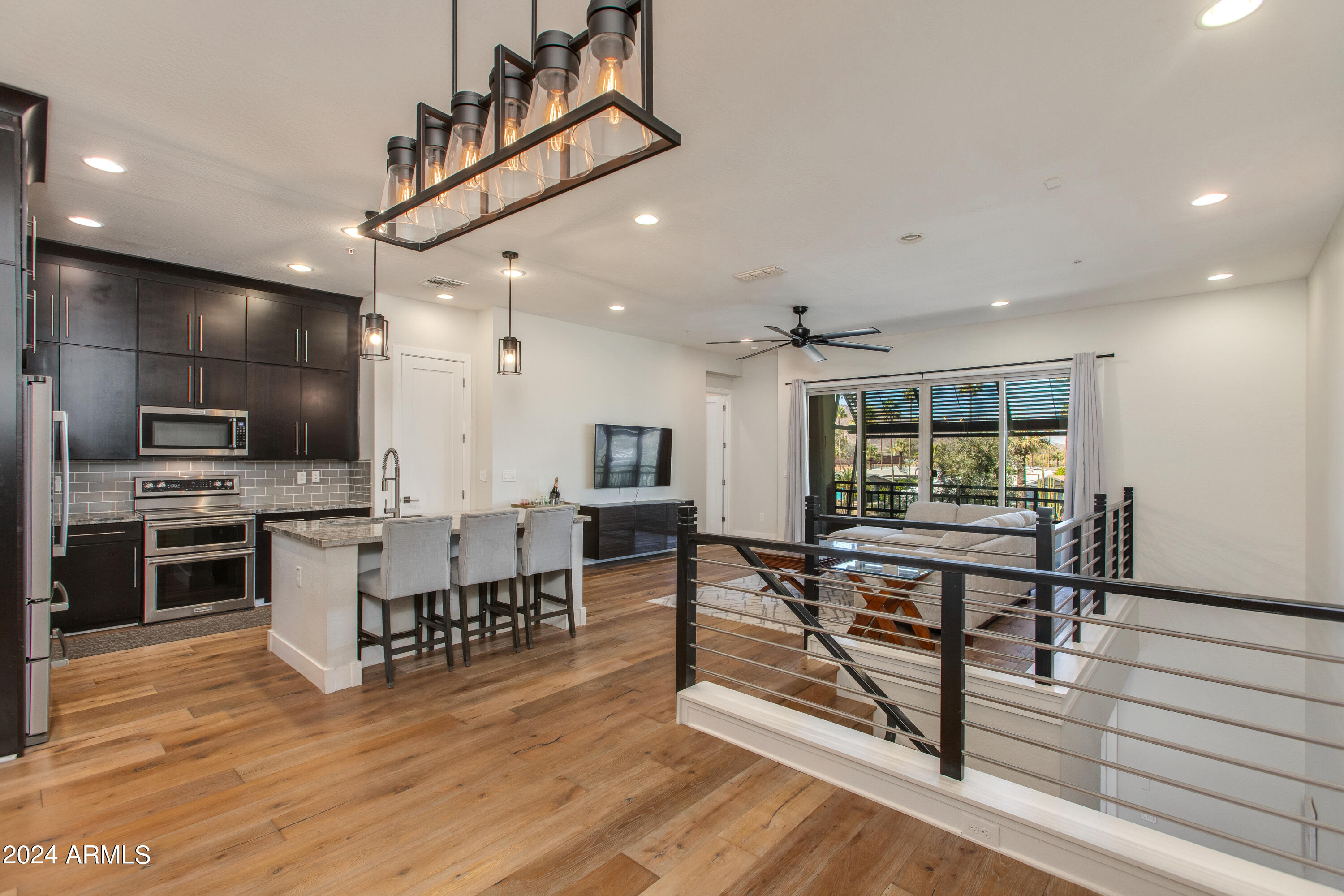 6565 E THOMAS Road, 1142