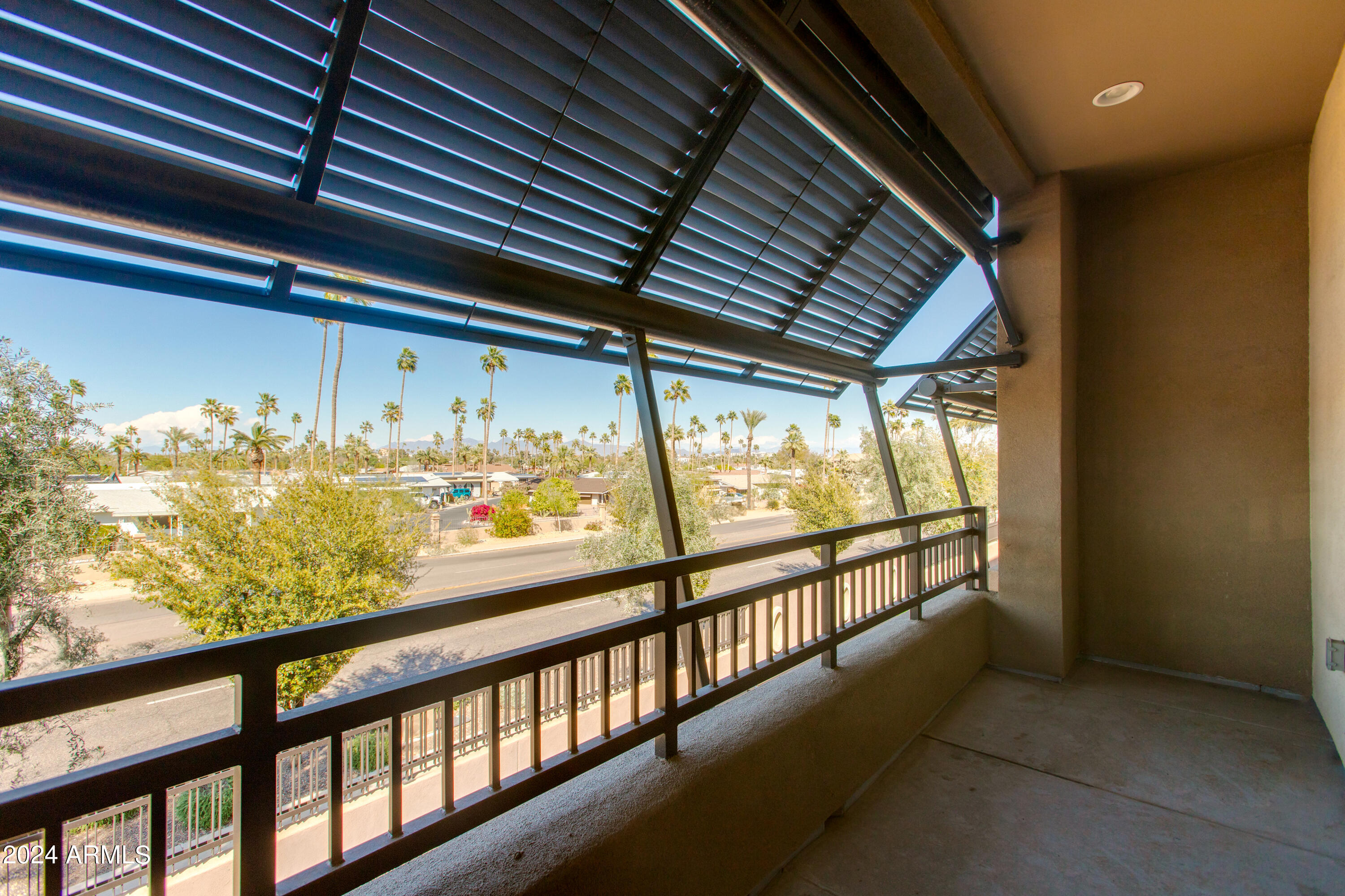 6565 E THOMAS Road, 1142