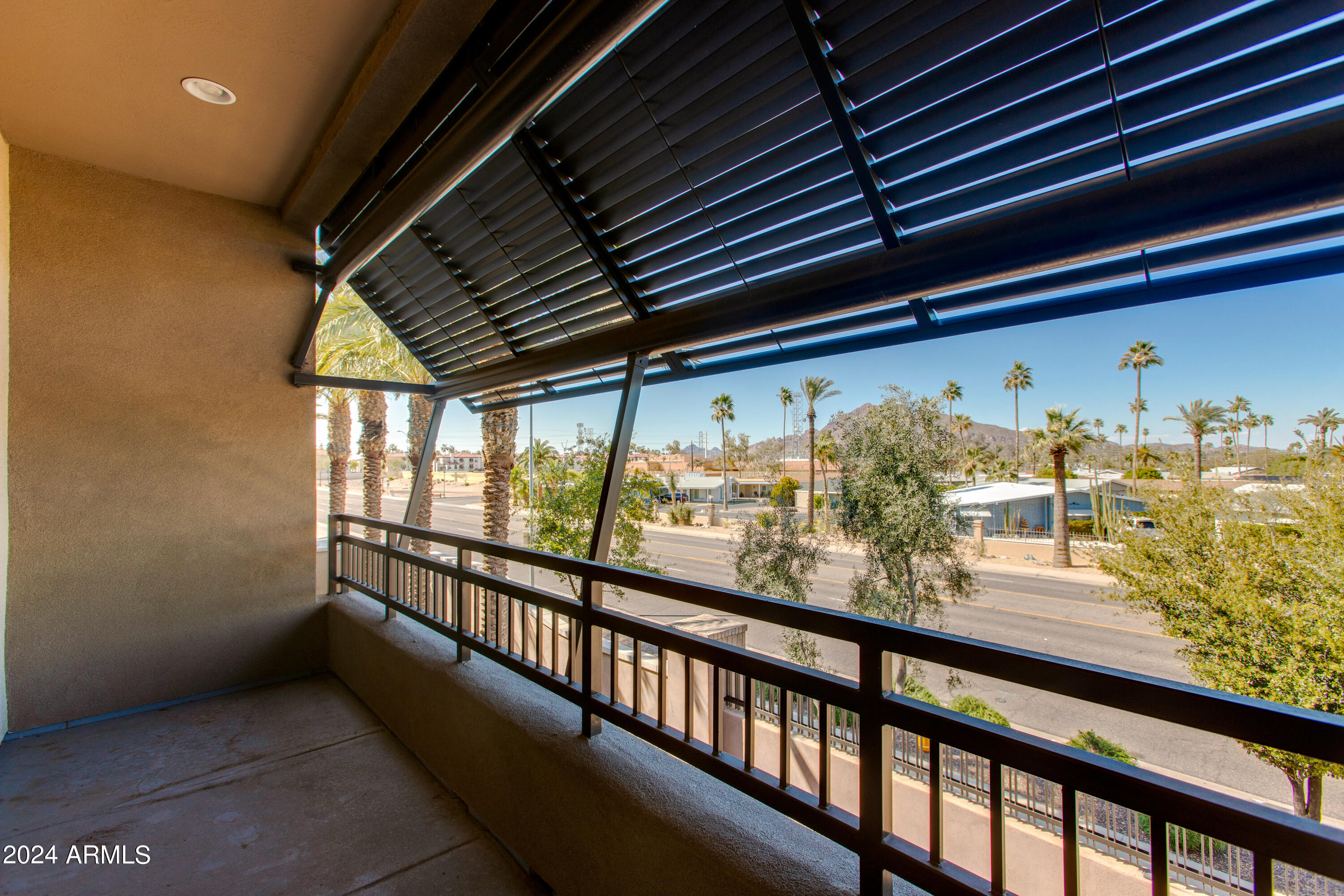 6565 E THOMAS Road, 1142