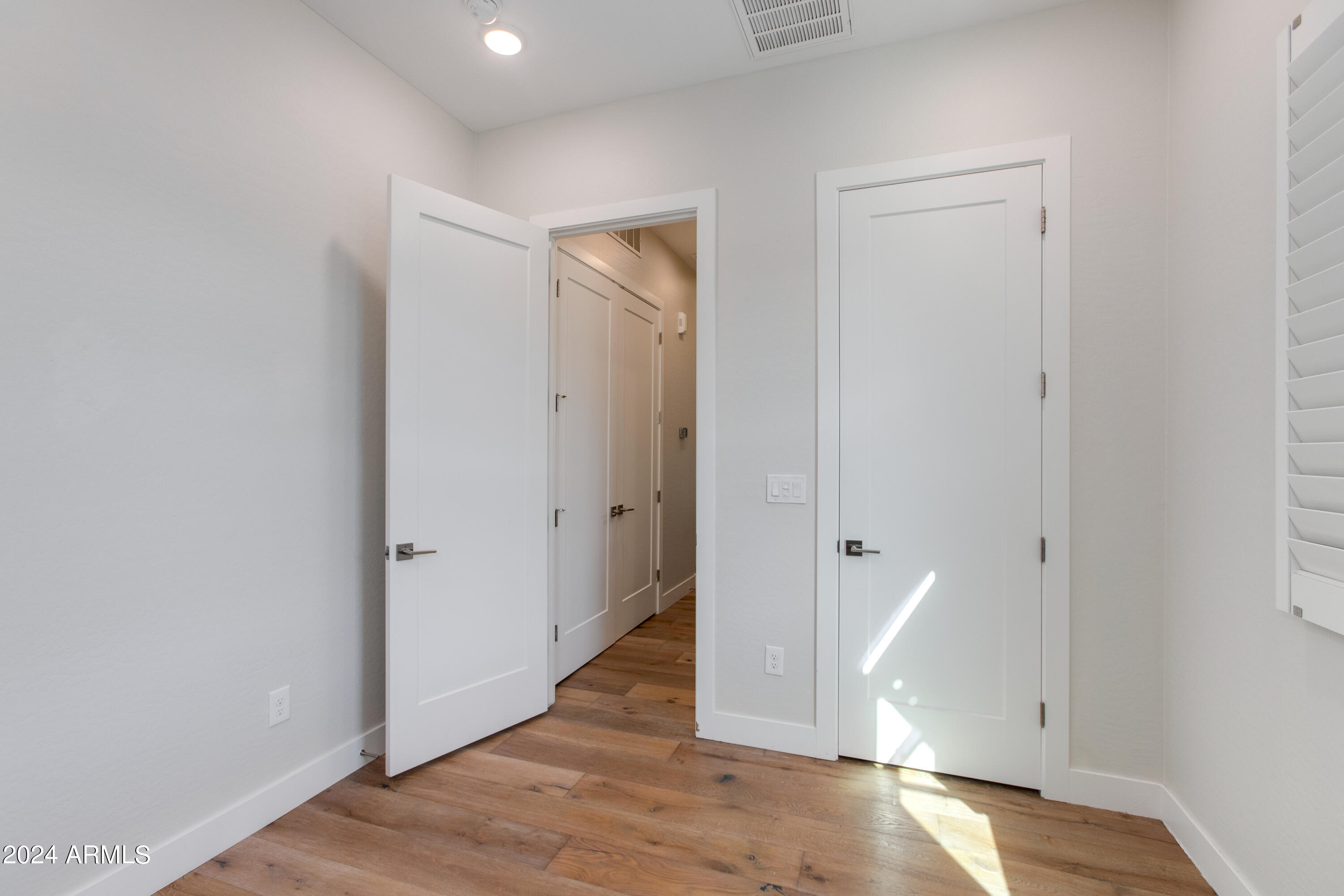 6565 E THOMAS Road, 1142