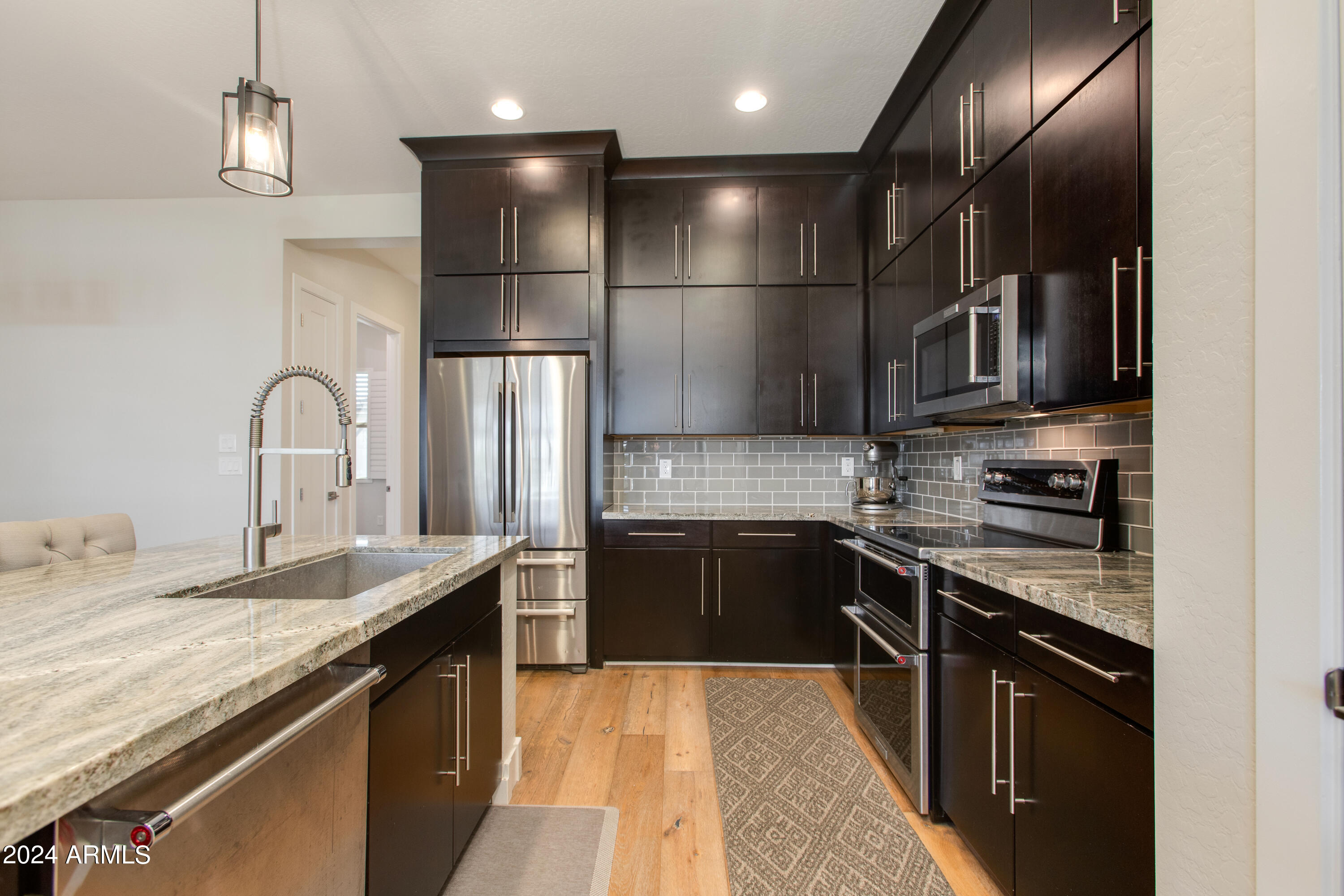 6565 E THOMAS Road, 1142