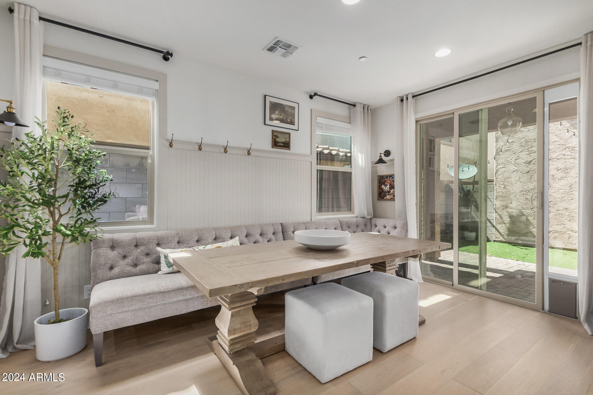 4648 E TIERRA BUENA Lane