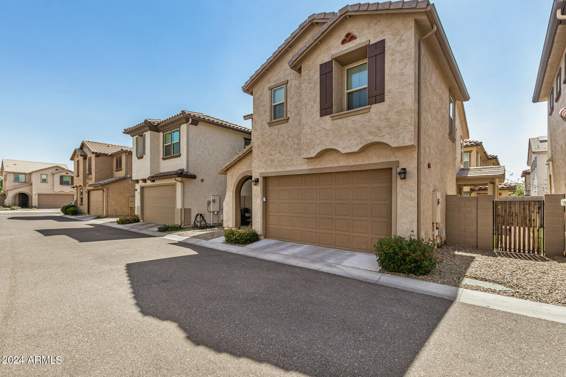 4648 E TIERRA BUENA Lane