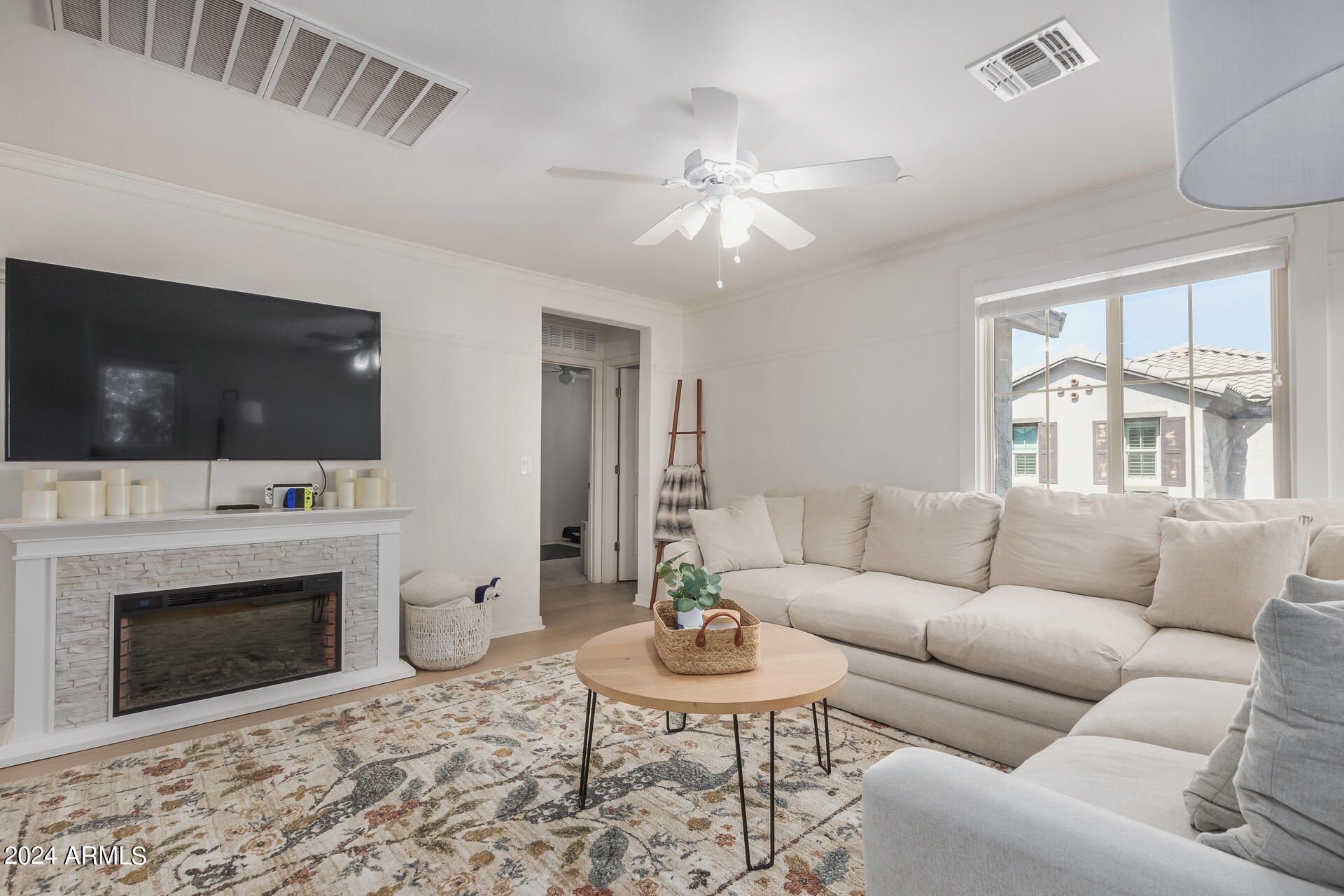 4648 E TIERRA BUENA Lane