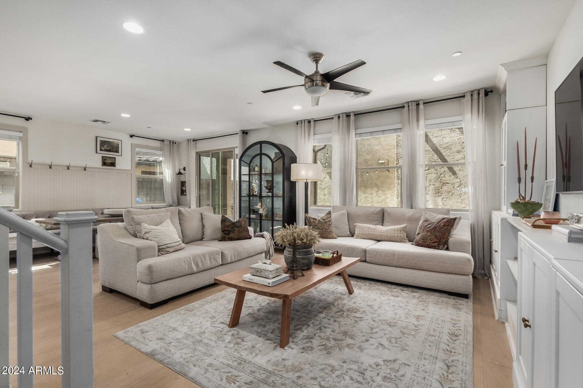 4648 E TIERRA BUENA Lane