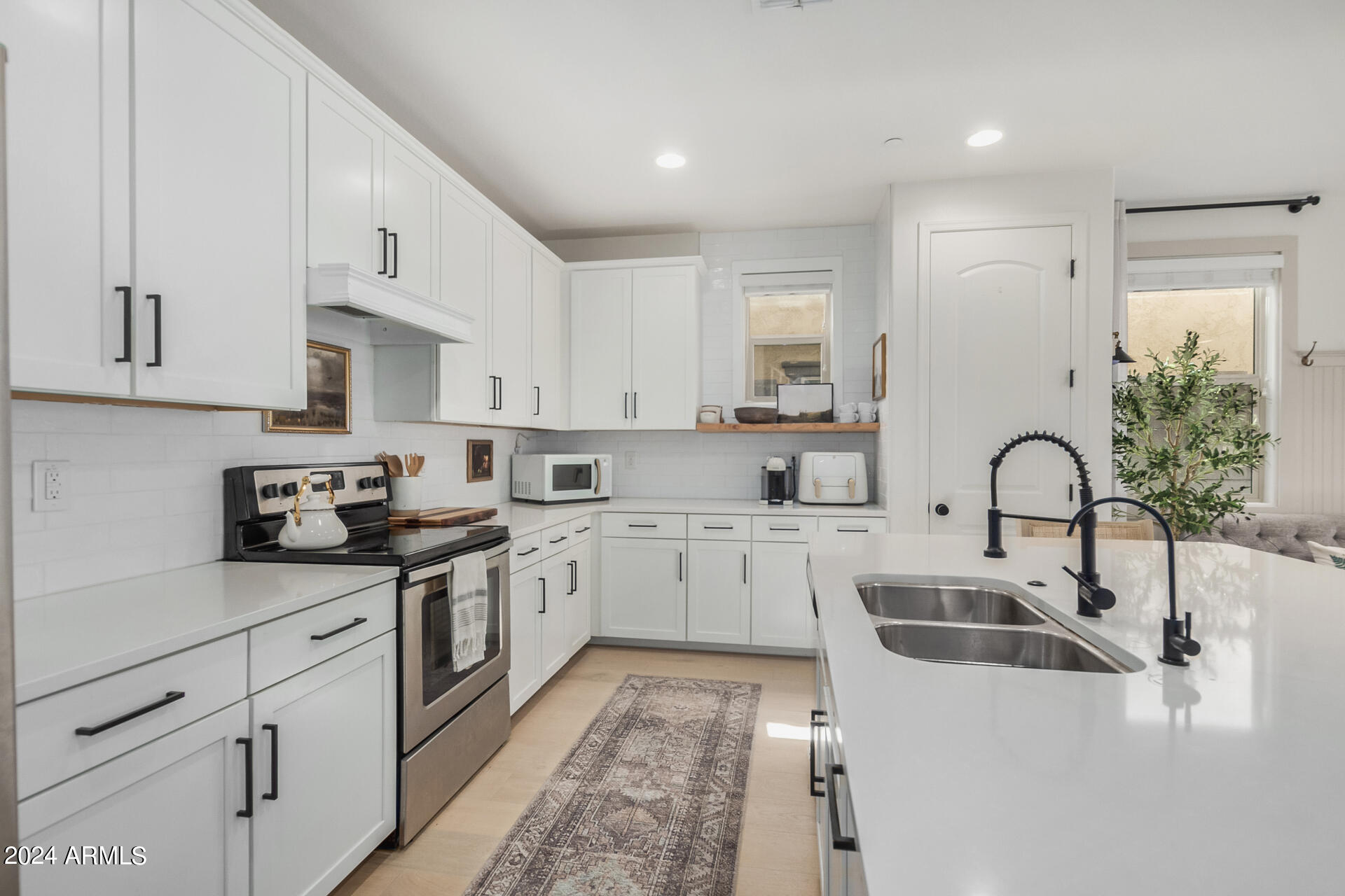 4648 E TIERRA BUENA Lane