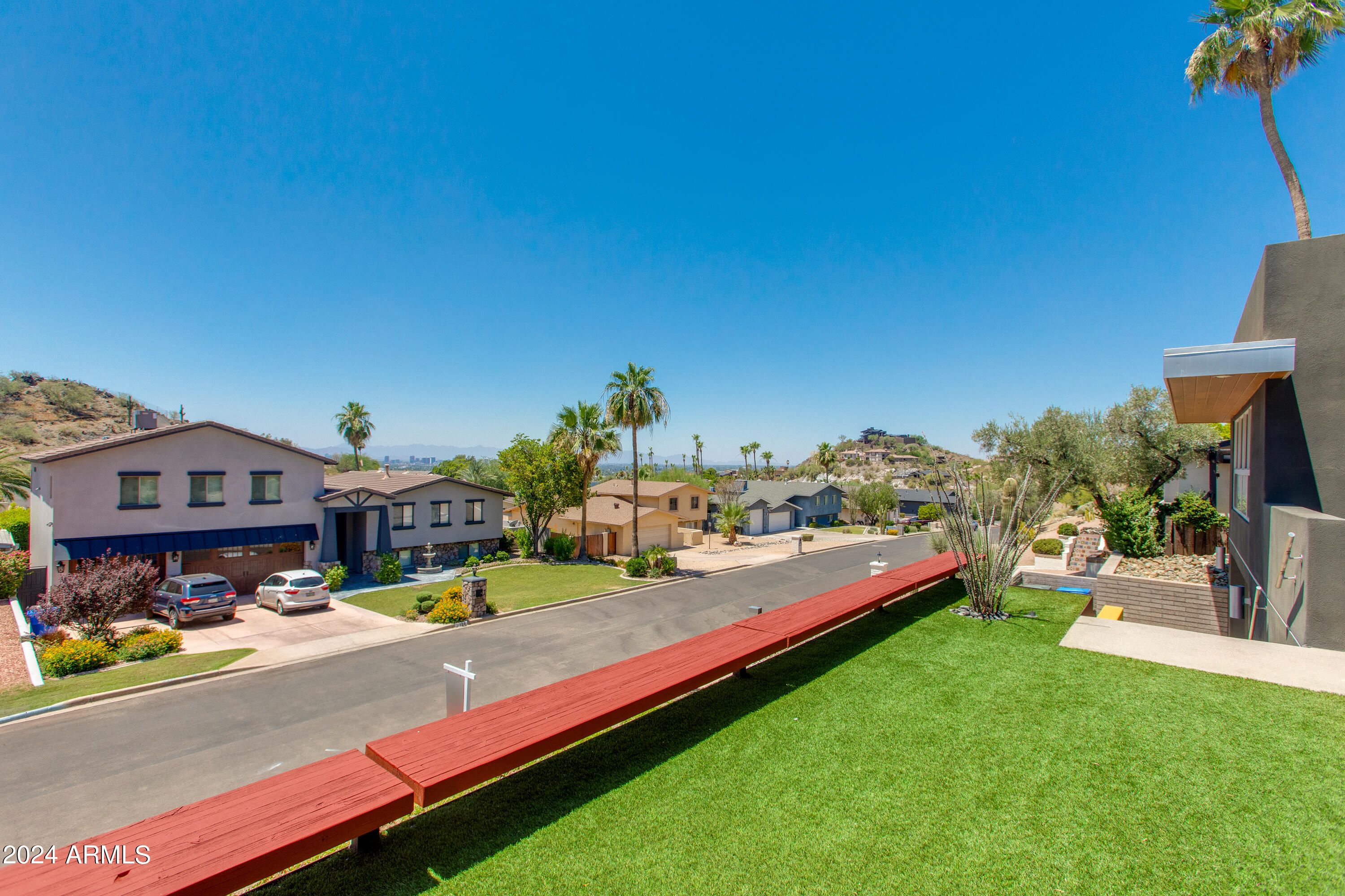 2230 E BELMONT Avenue