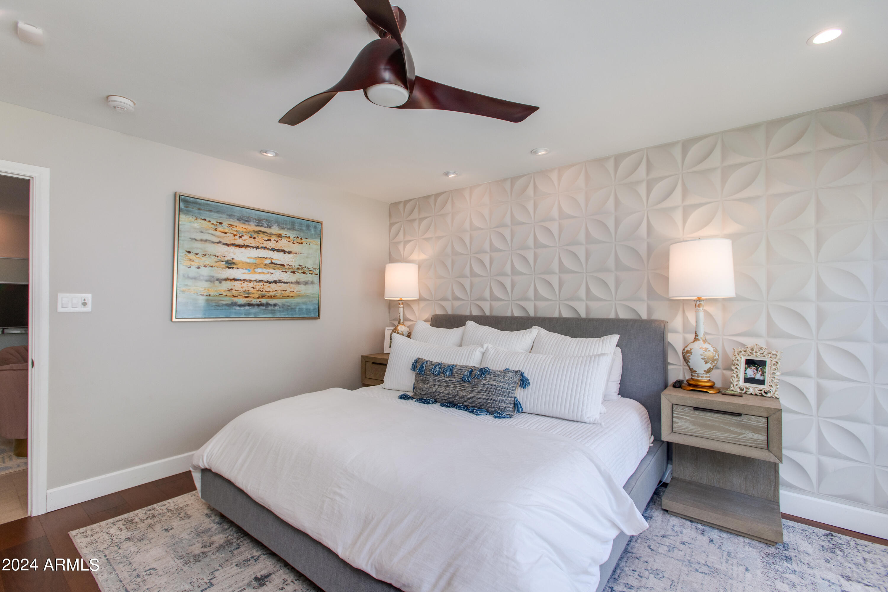 2230 E BELMONT Avenue