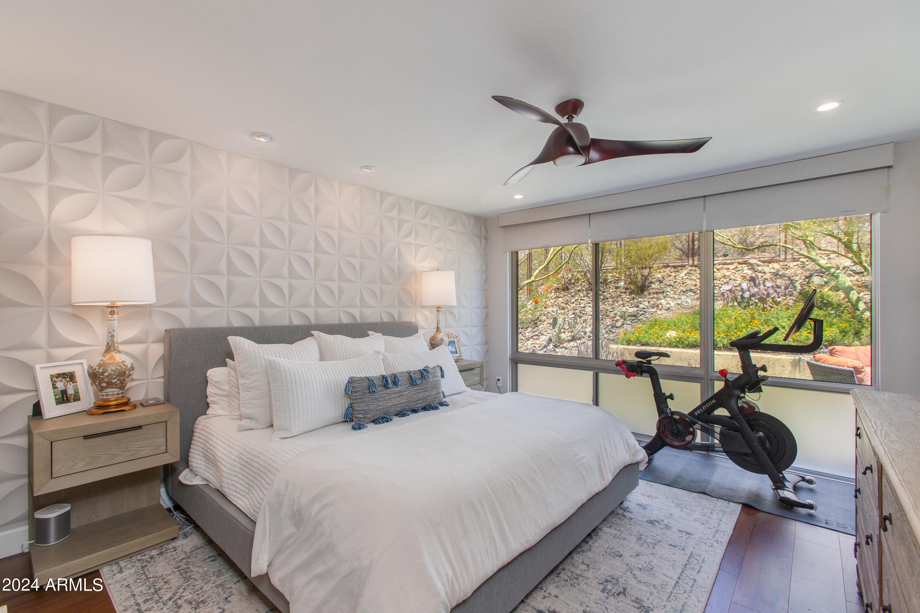 2230 E BELMONT Avenue