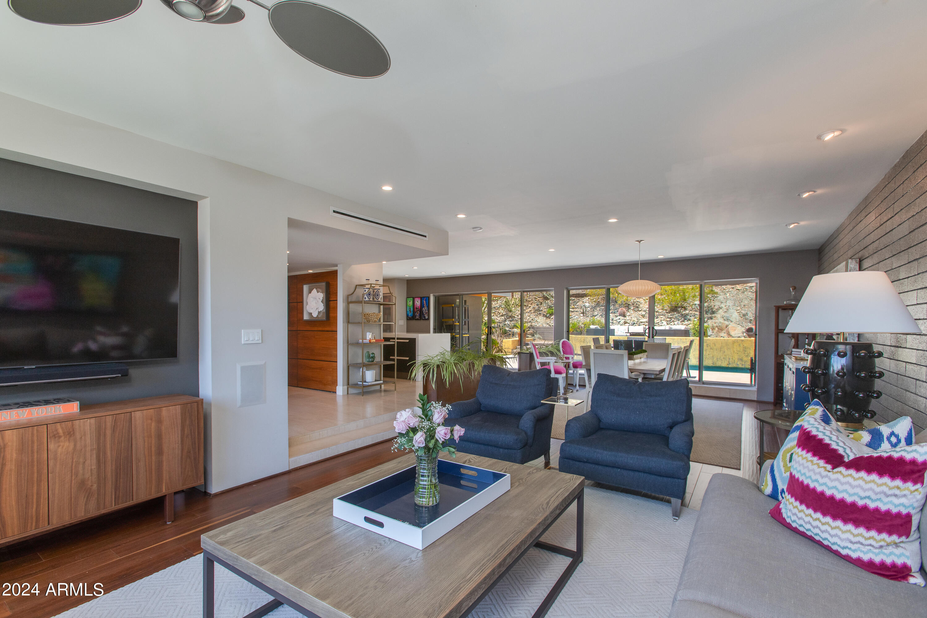 2230 E BELMONT Avenue