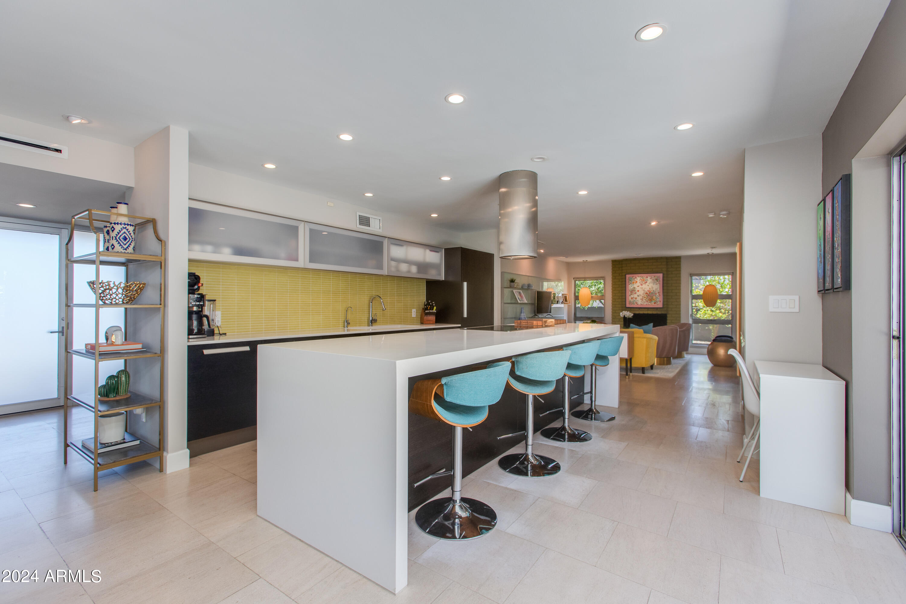 2230 E BELMONT Avenue