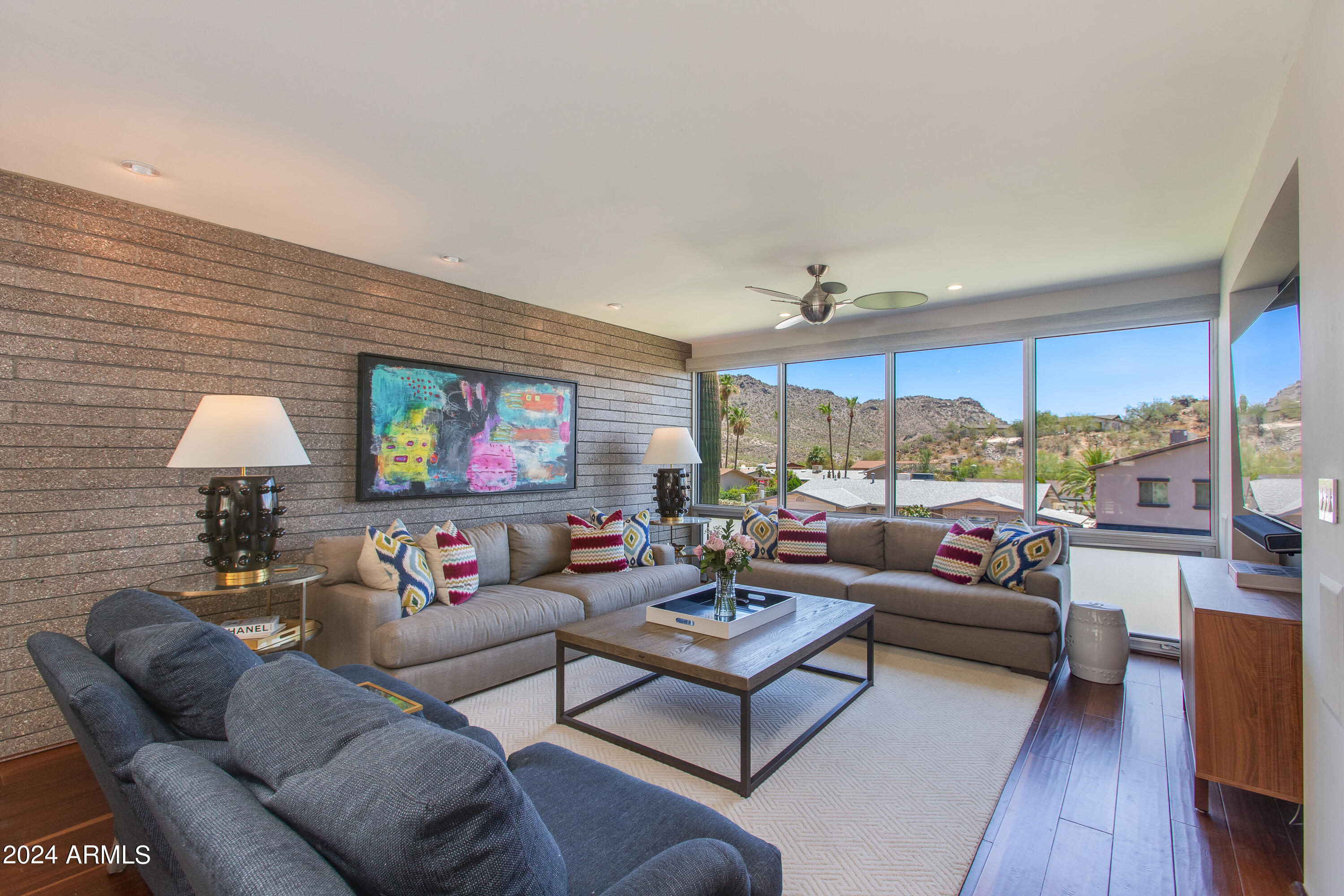 2230 E BELMONT Avenue