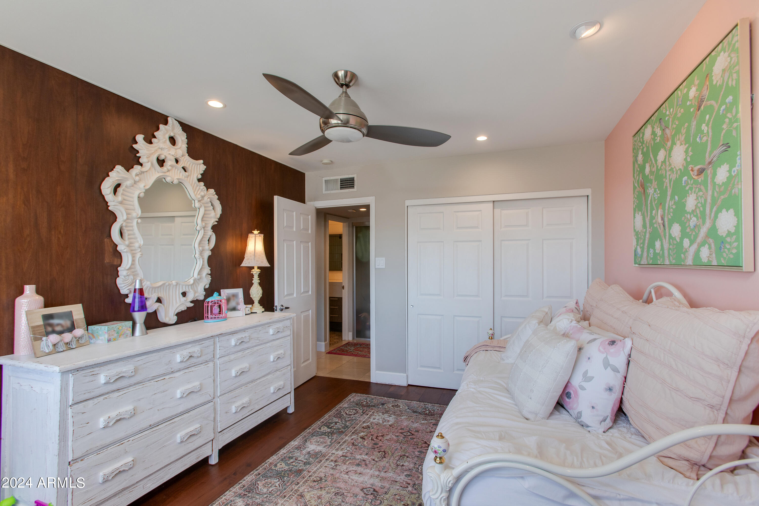 2230 E BELMONT Avenue