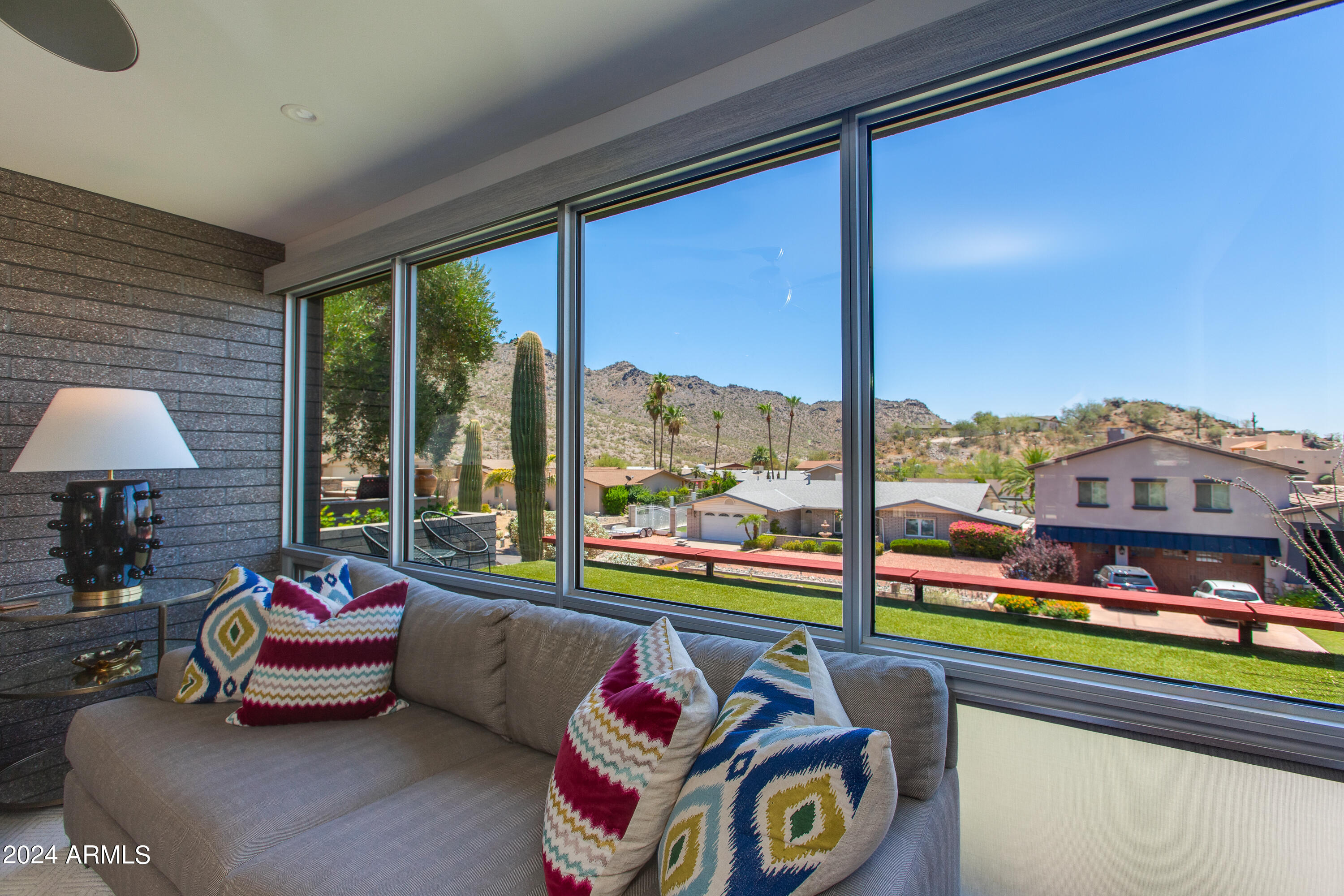 2230 E BELMONT Avenue