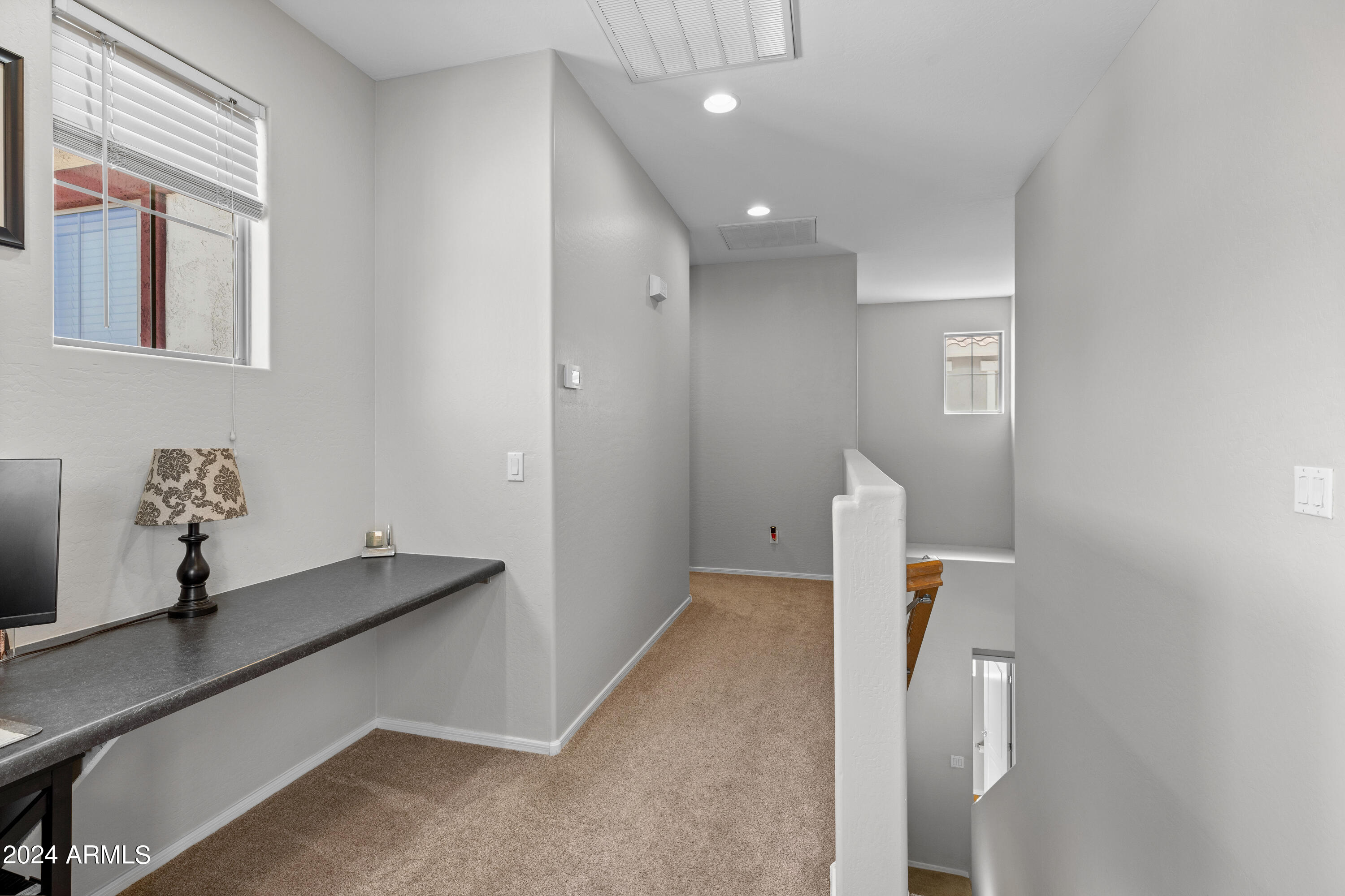 864 S COLONIAL Drive