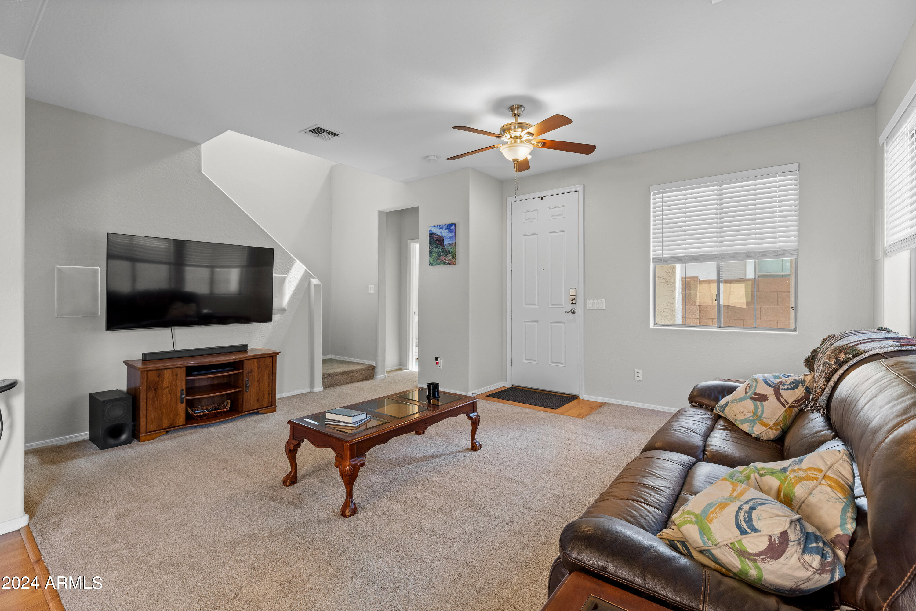 864 S COLONIAL Drive