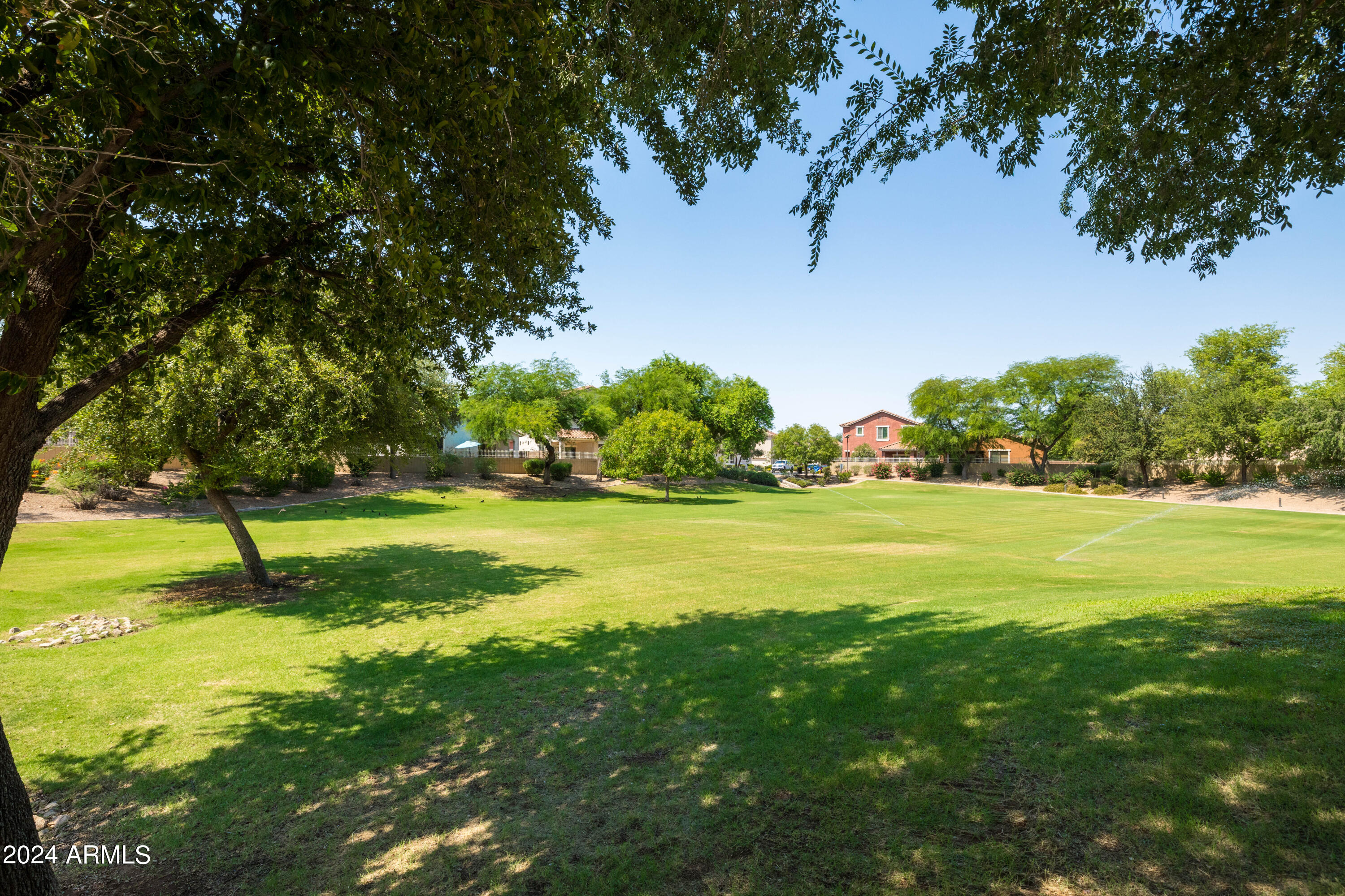 864 S COLONIAL Drive